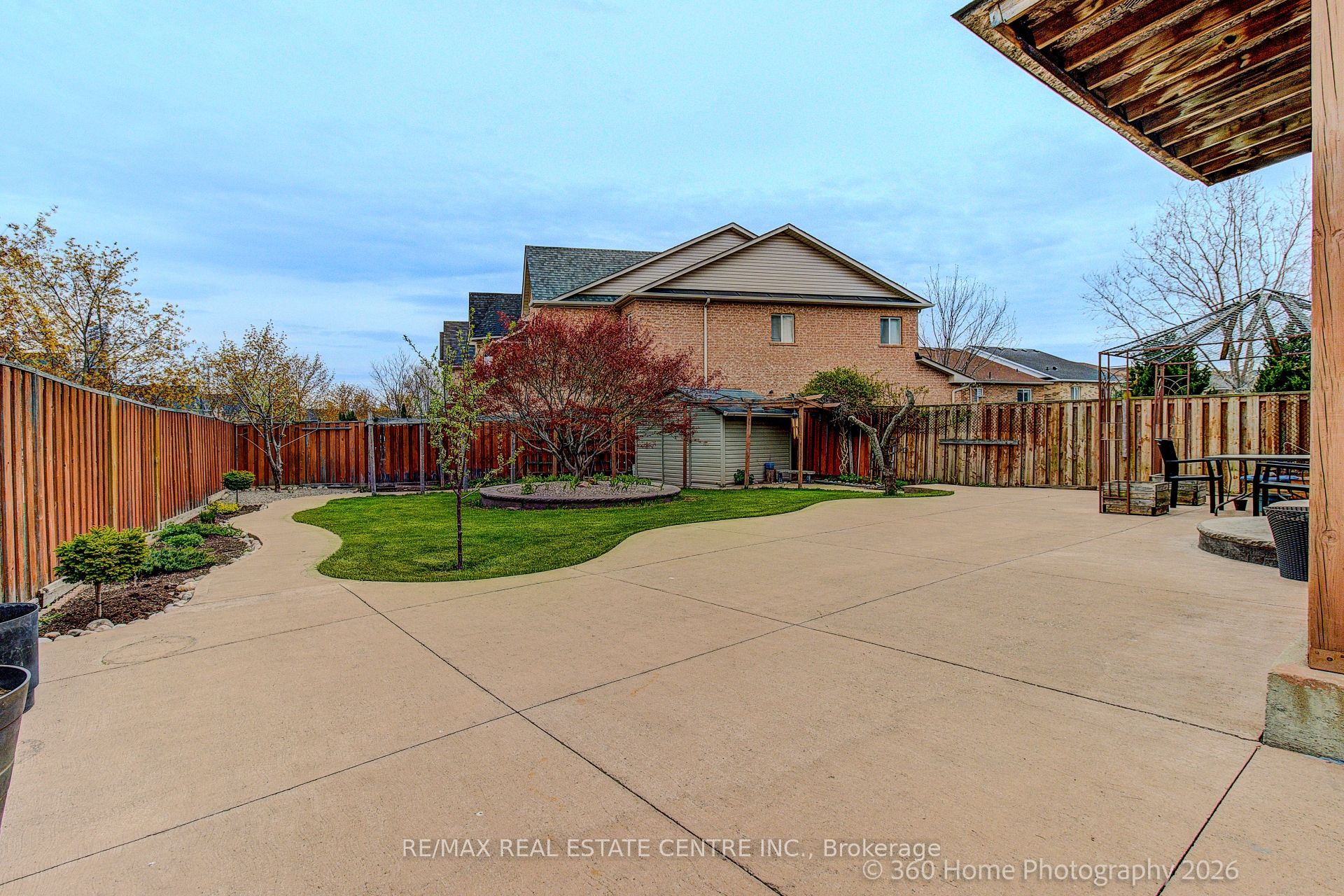806 White Clover Way Property Photo 33