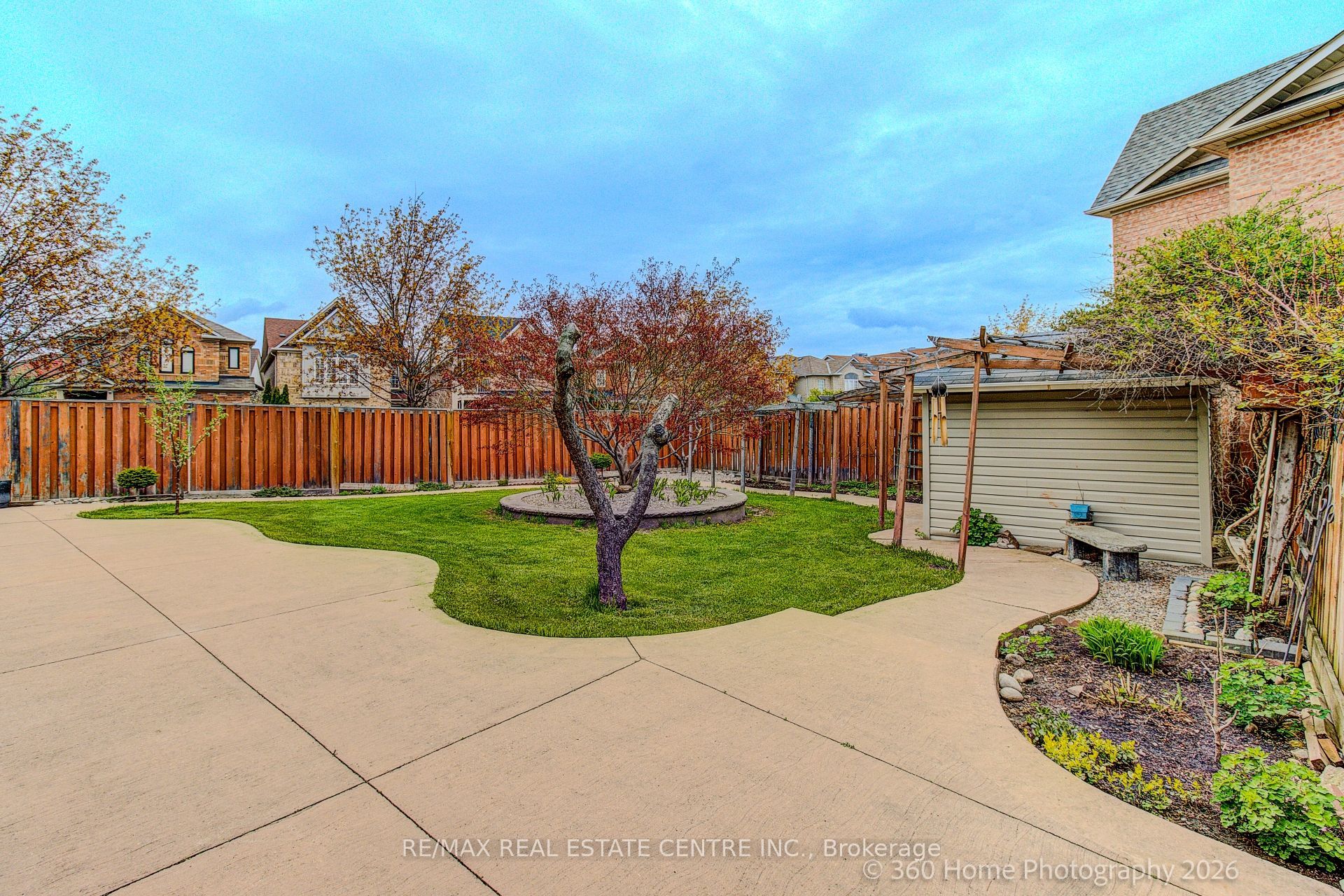 806 White Clover Way Property Photo 35