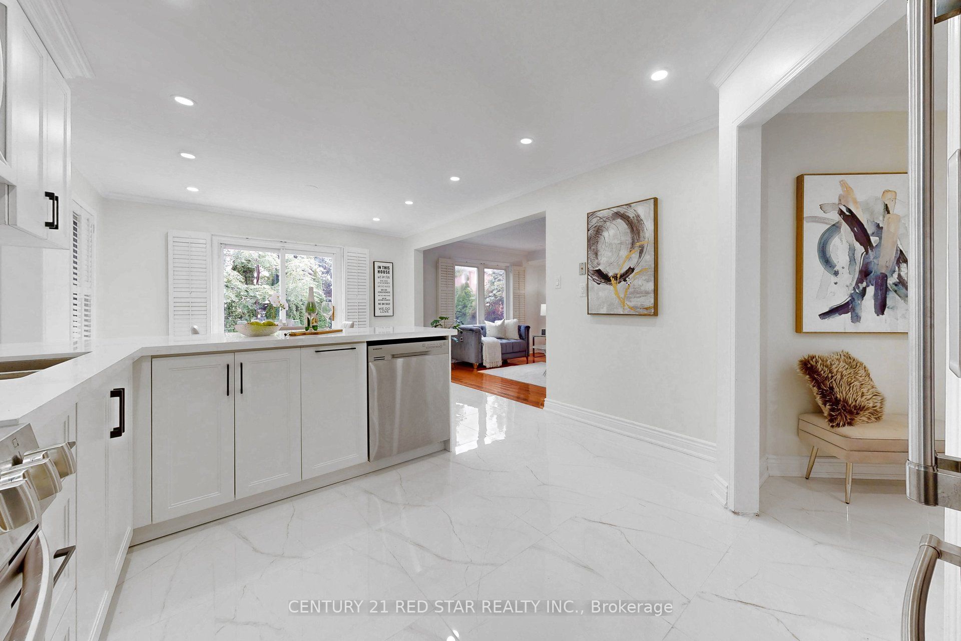 1082 Haydonbridge Court Property Photo 18