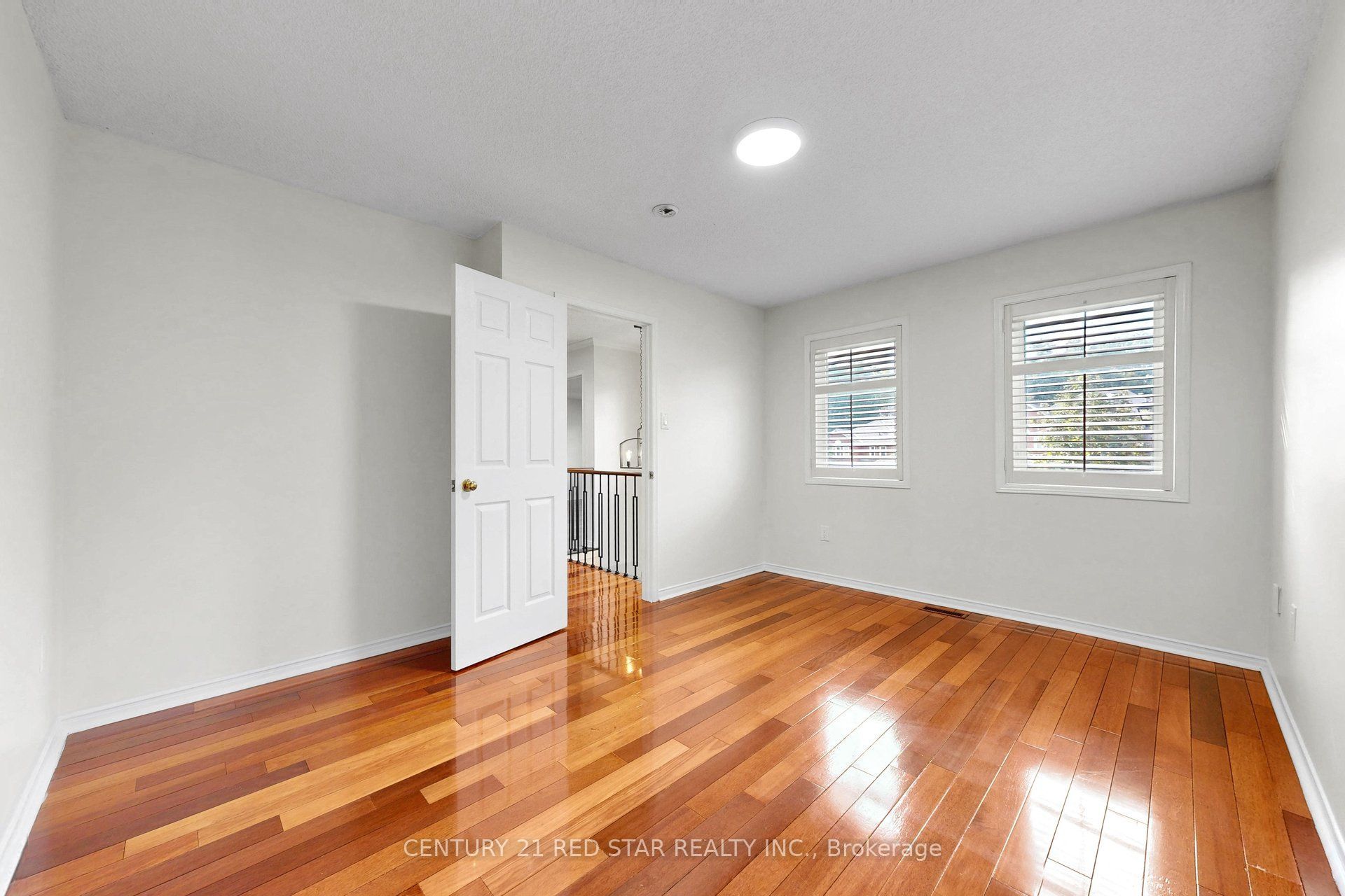 1082 Haydonbridge Court Property Photo 28