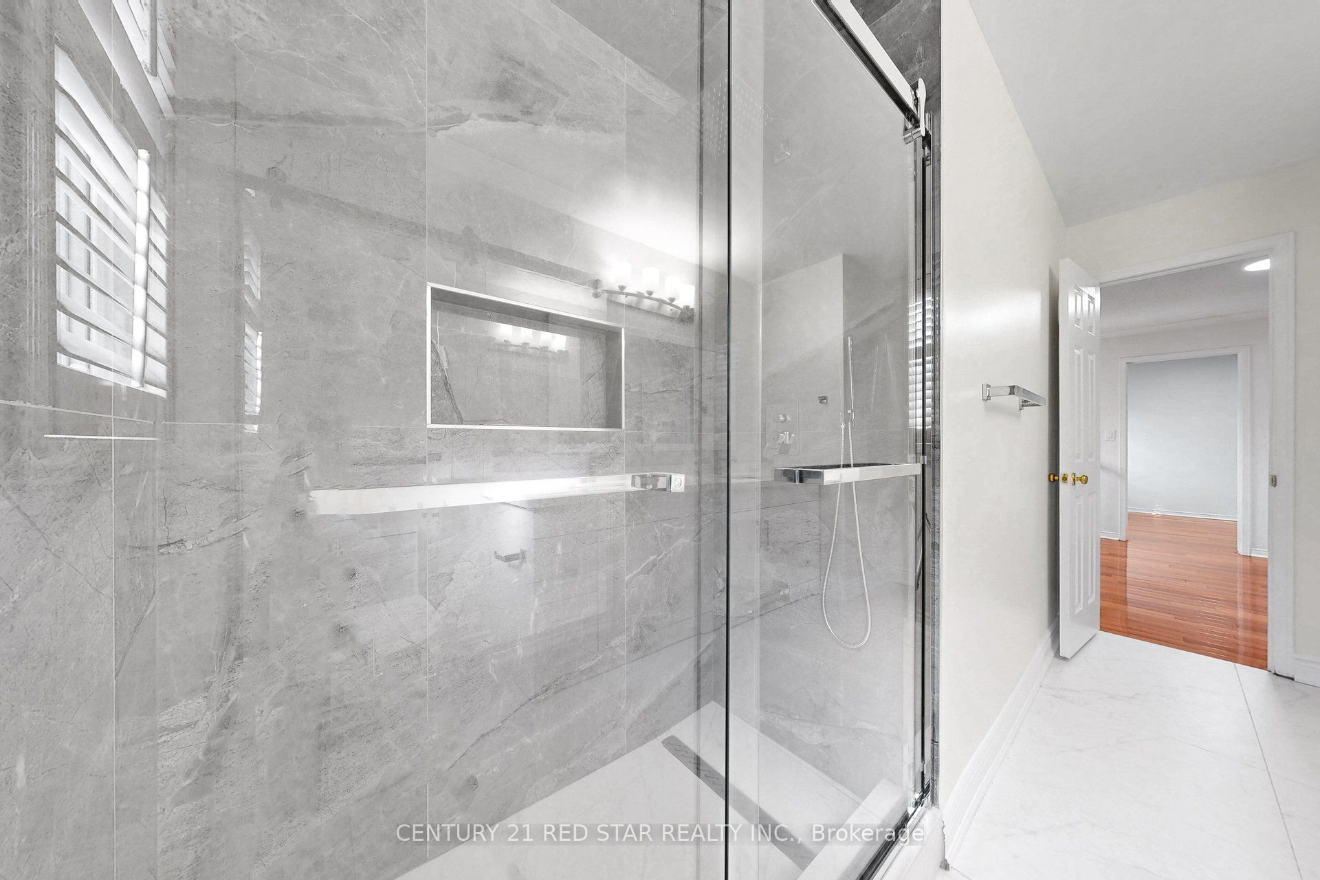 1082 Haydonbridge Court Property Photo 31
