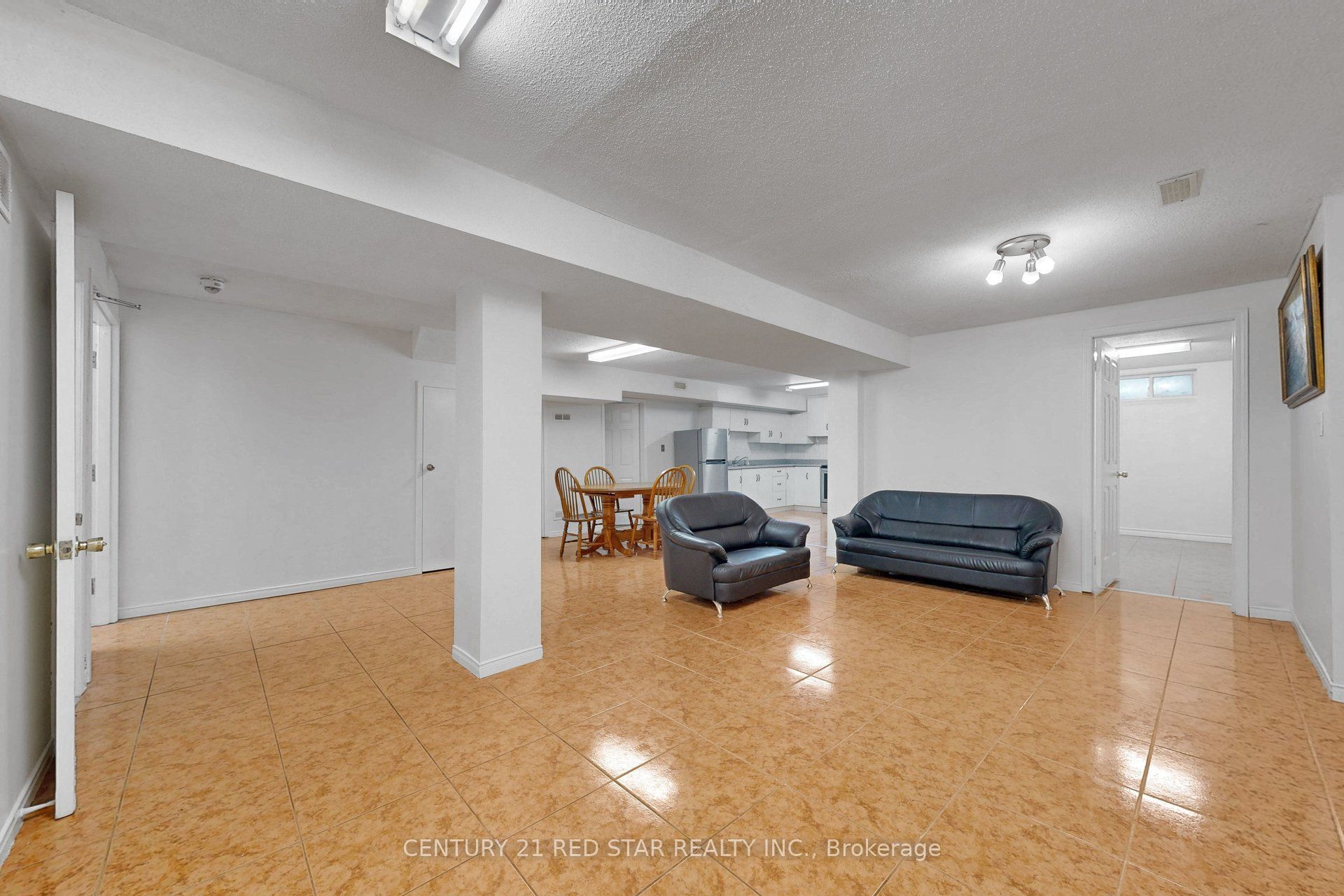 1082 Haydonbridge Court Property Photo 39