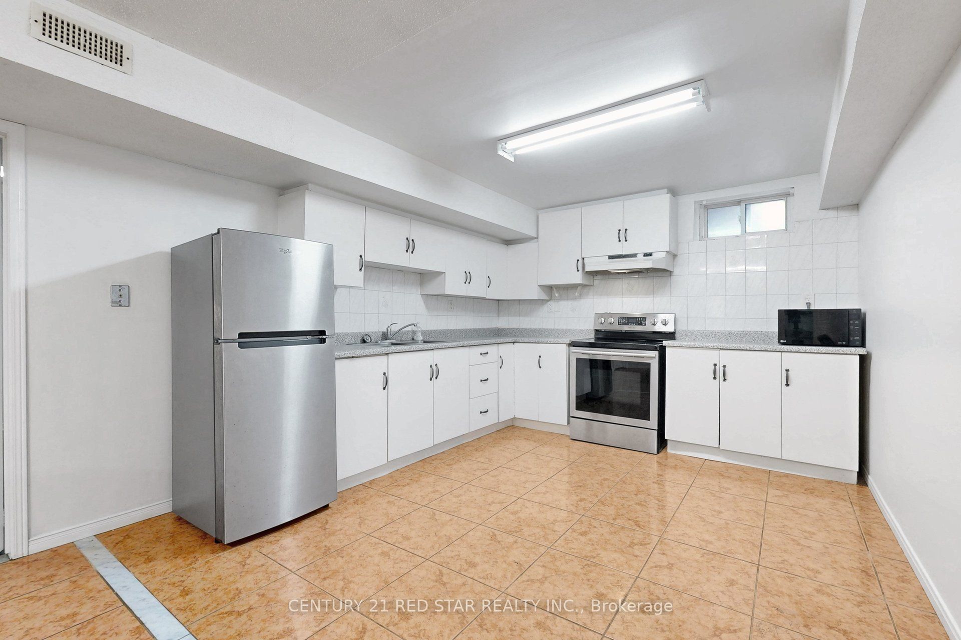 1082 Haydonbridge Court Property Photo 42
