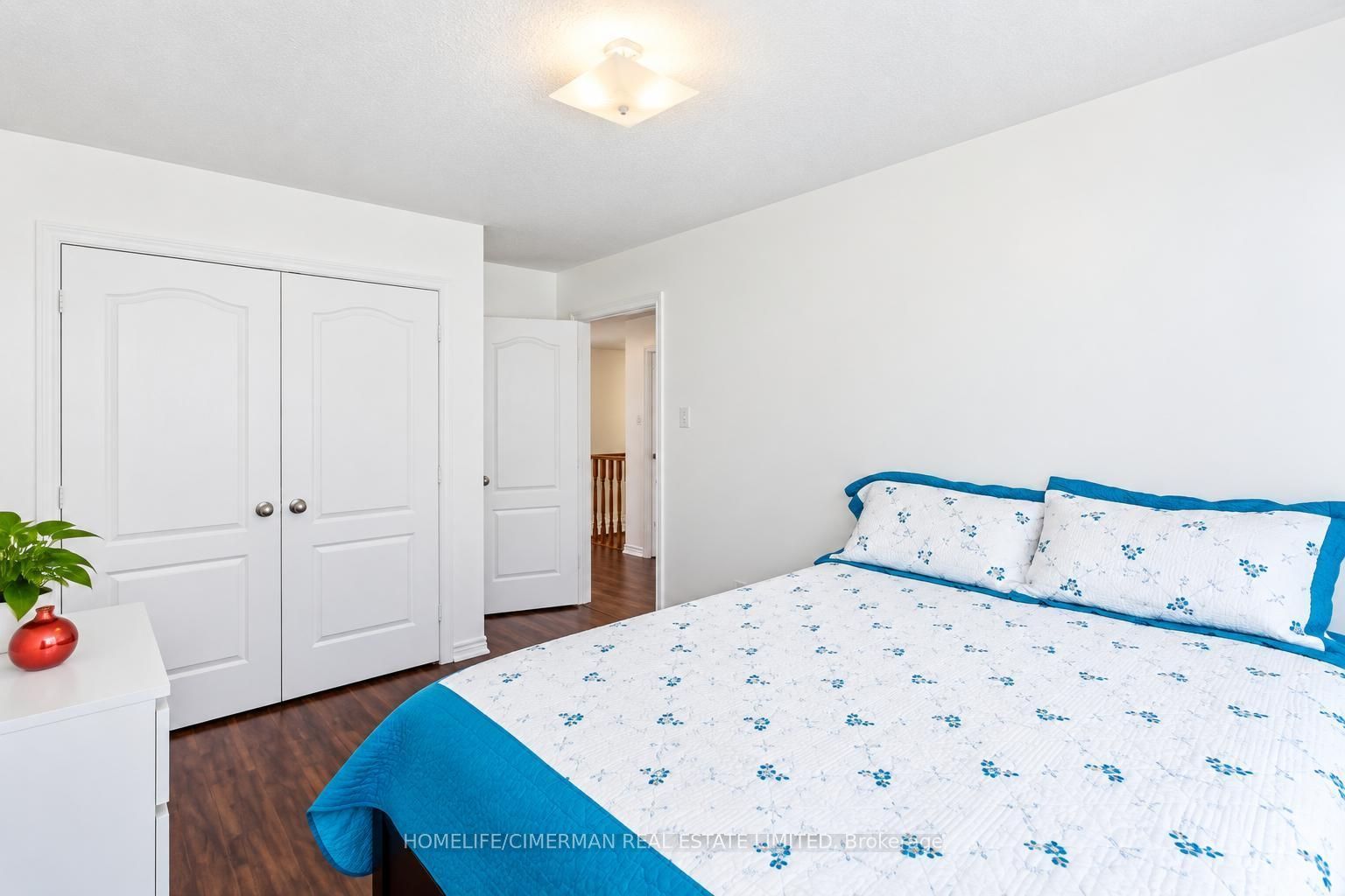 7 Okanagan Drive E Property Photo 7