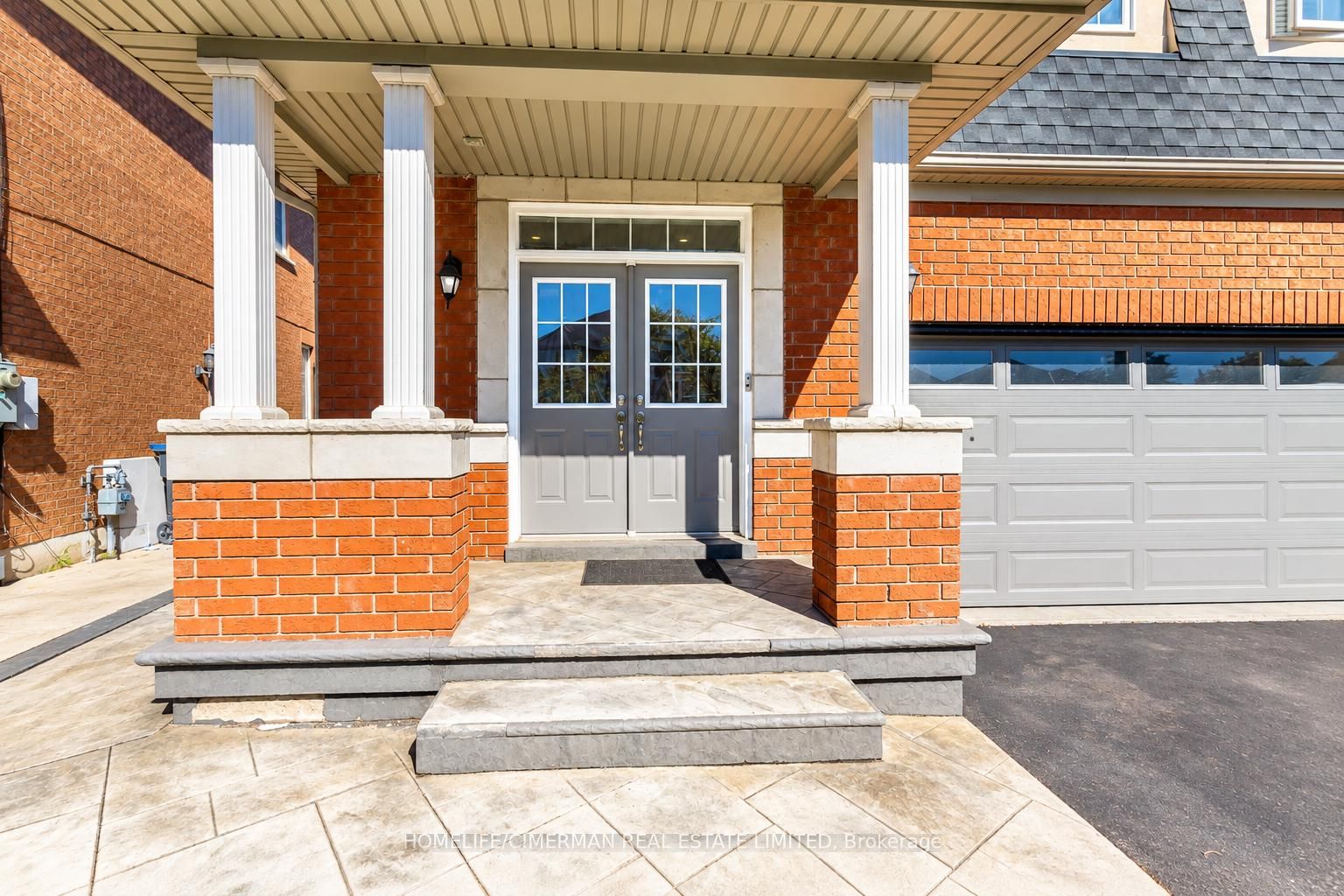 7 Okanagan Drive E Property Photo 27