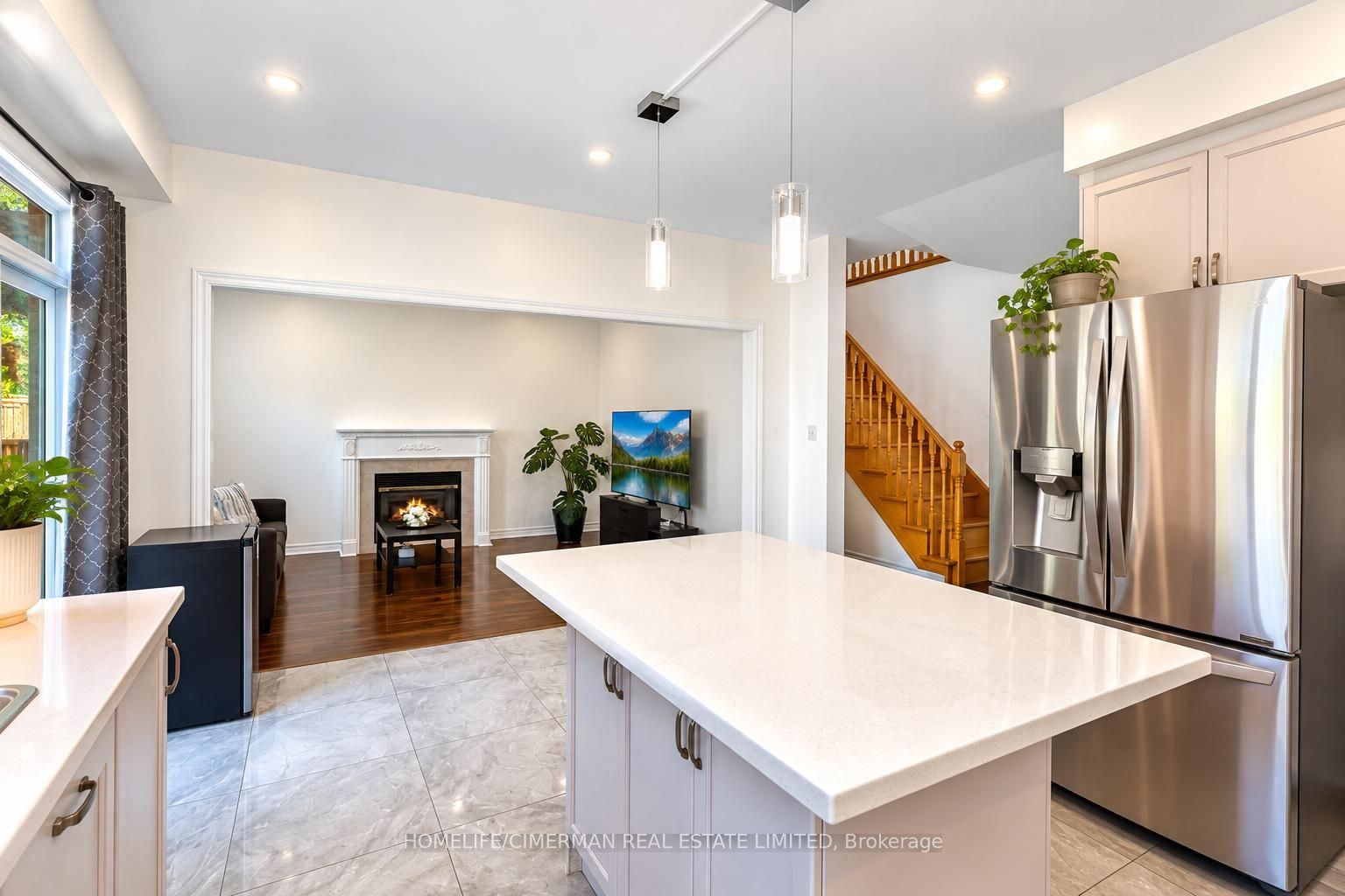 7 Okanagan Drive E Property Photo 30