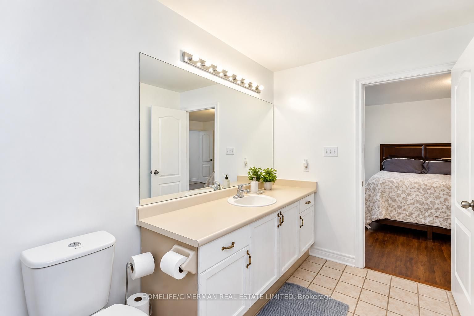 7 Okanagan Drive E Property Photo 31