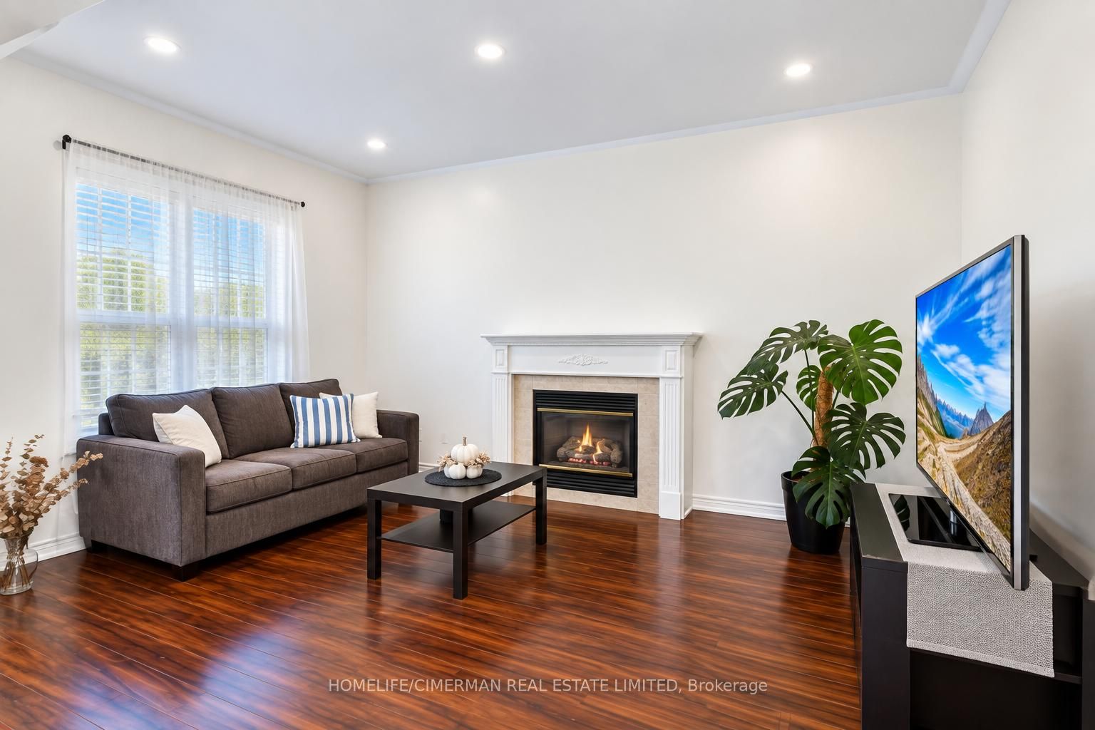 7 Okanagan Drive E Property Photo 33