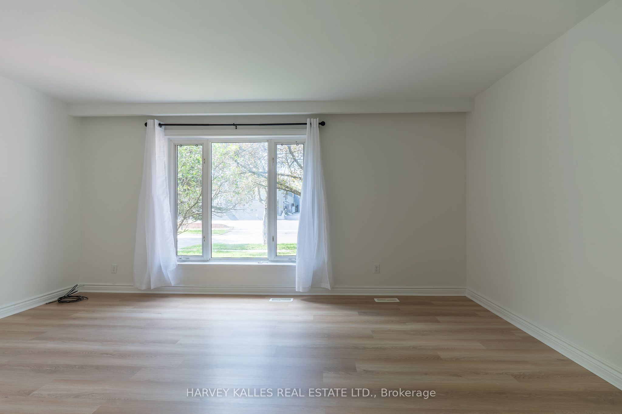 2258 Brookhurst Road Property Photo 12