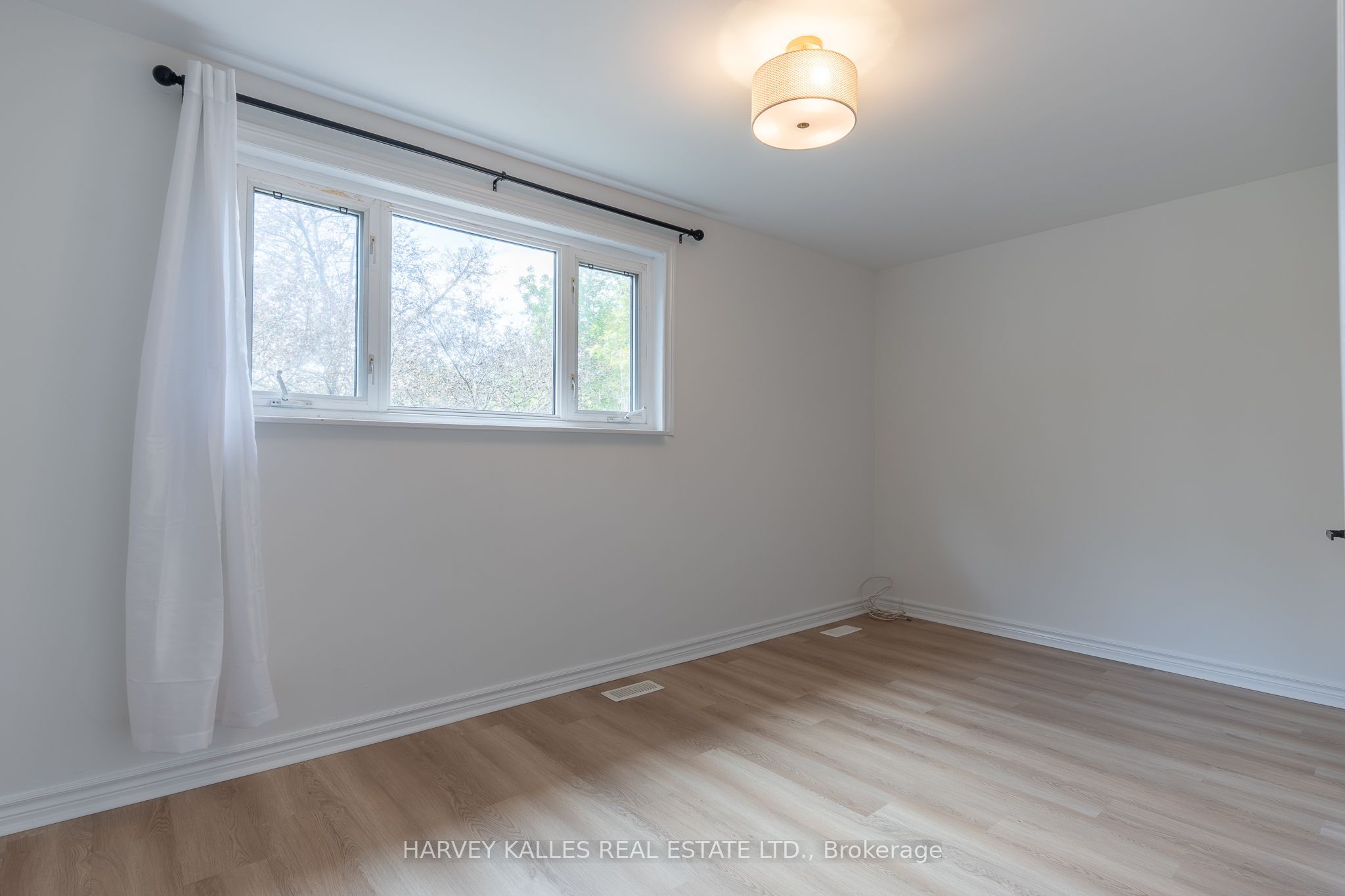 2258 Brookhurst Road Property Photo 17