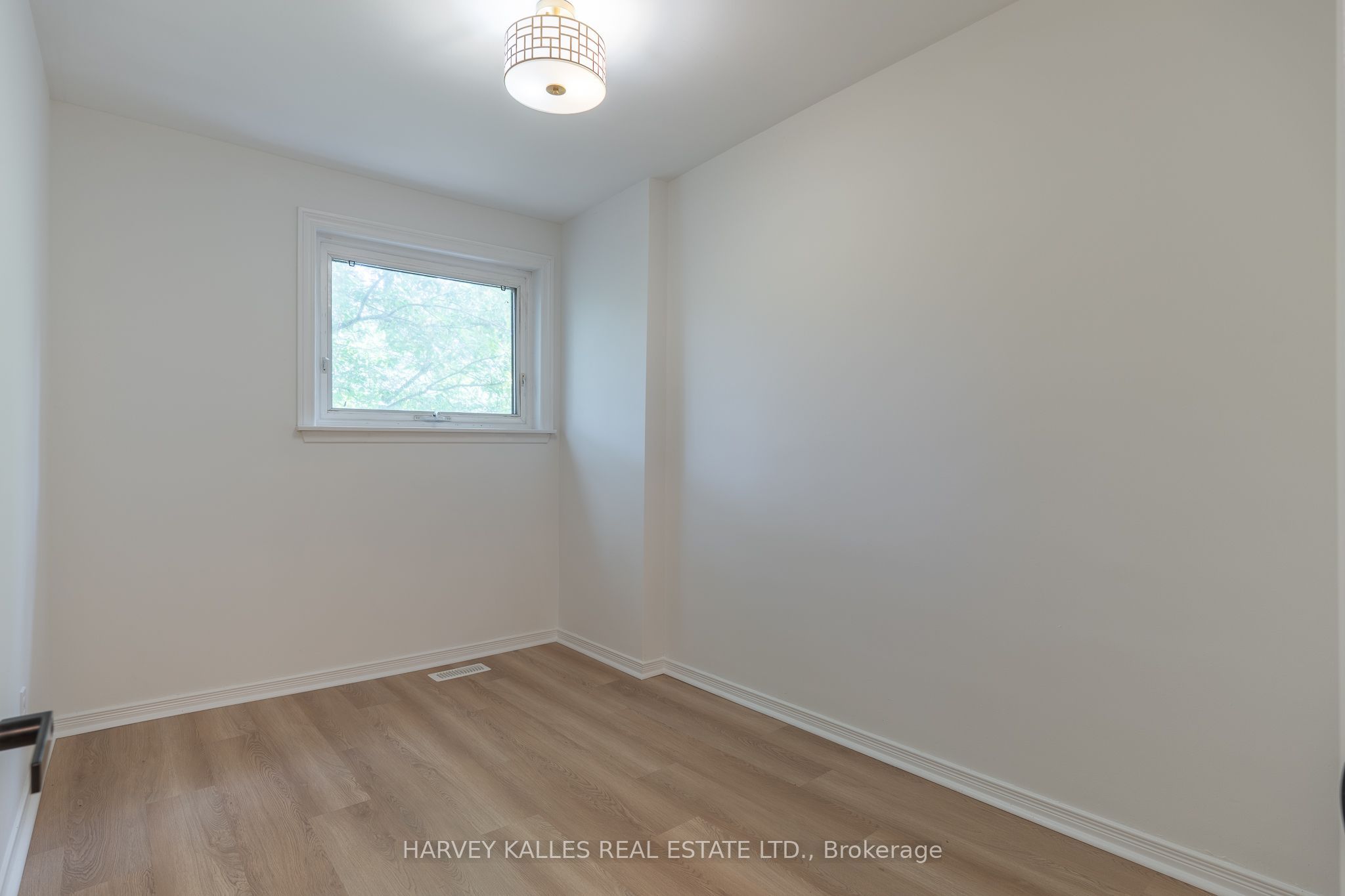2258 Brookhurst Road Property Photo 20
