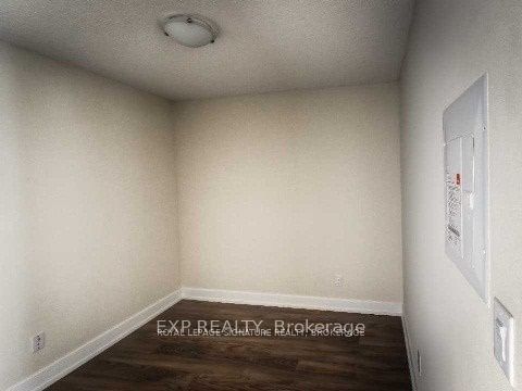 2 Eva Road 2221 Property Photo 17