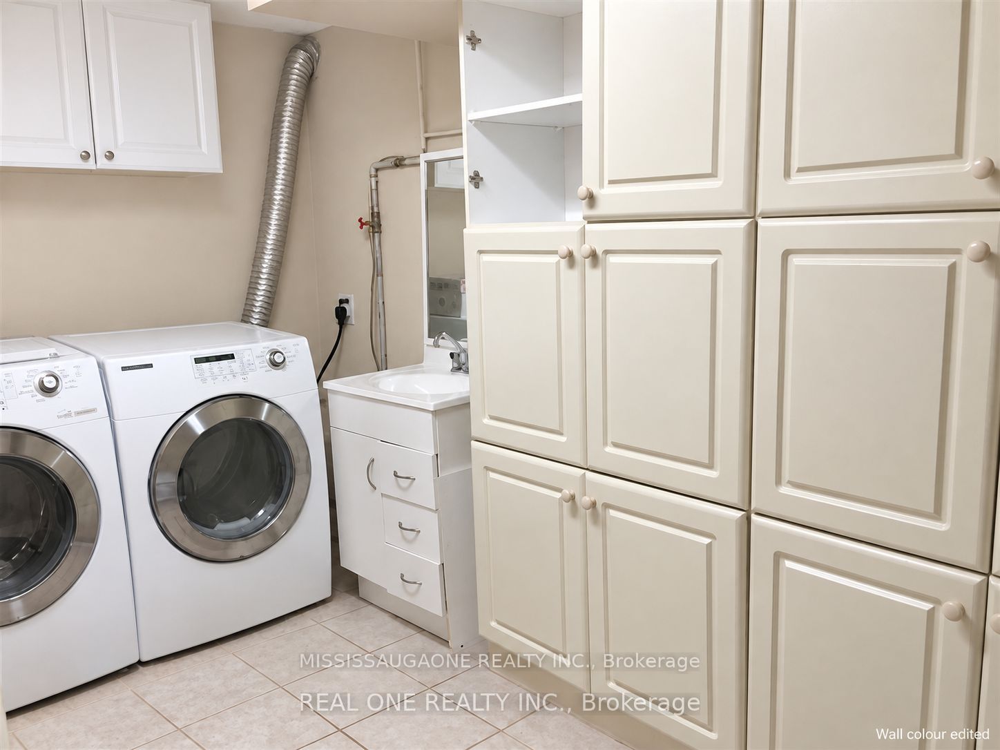 2614 Addingham Crescent Property Photo 17