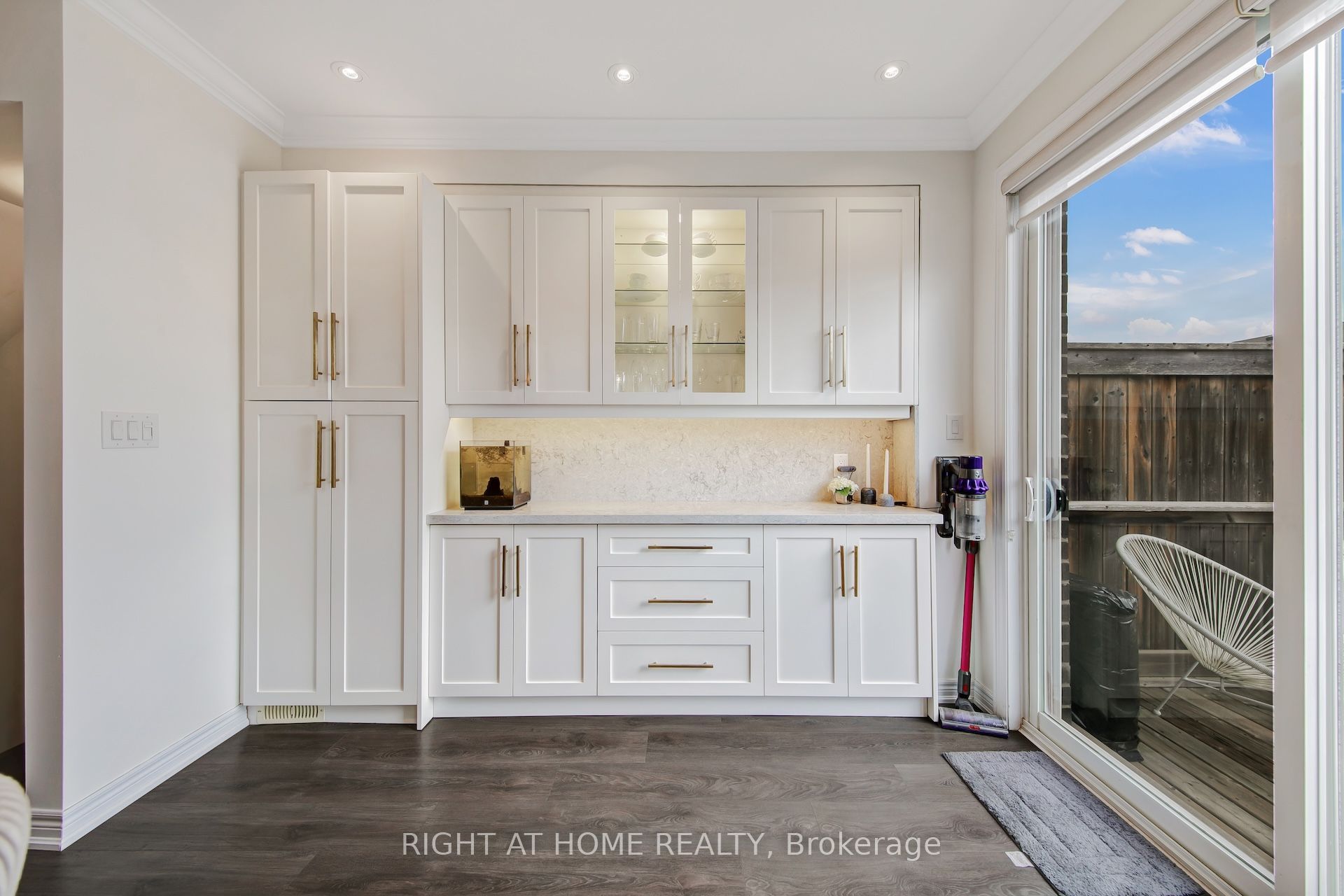 408 Belcourt Common Property Photo 13