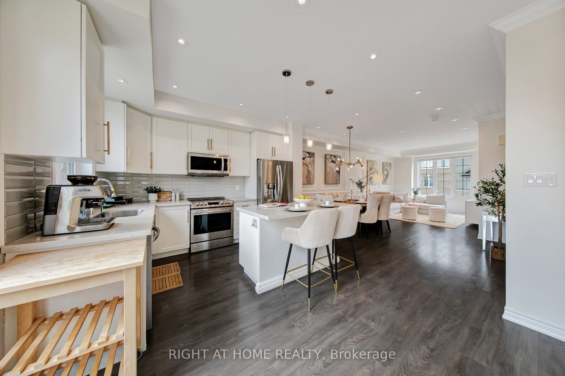 408 Belcourt Common Property Photo 14