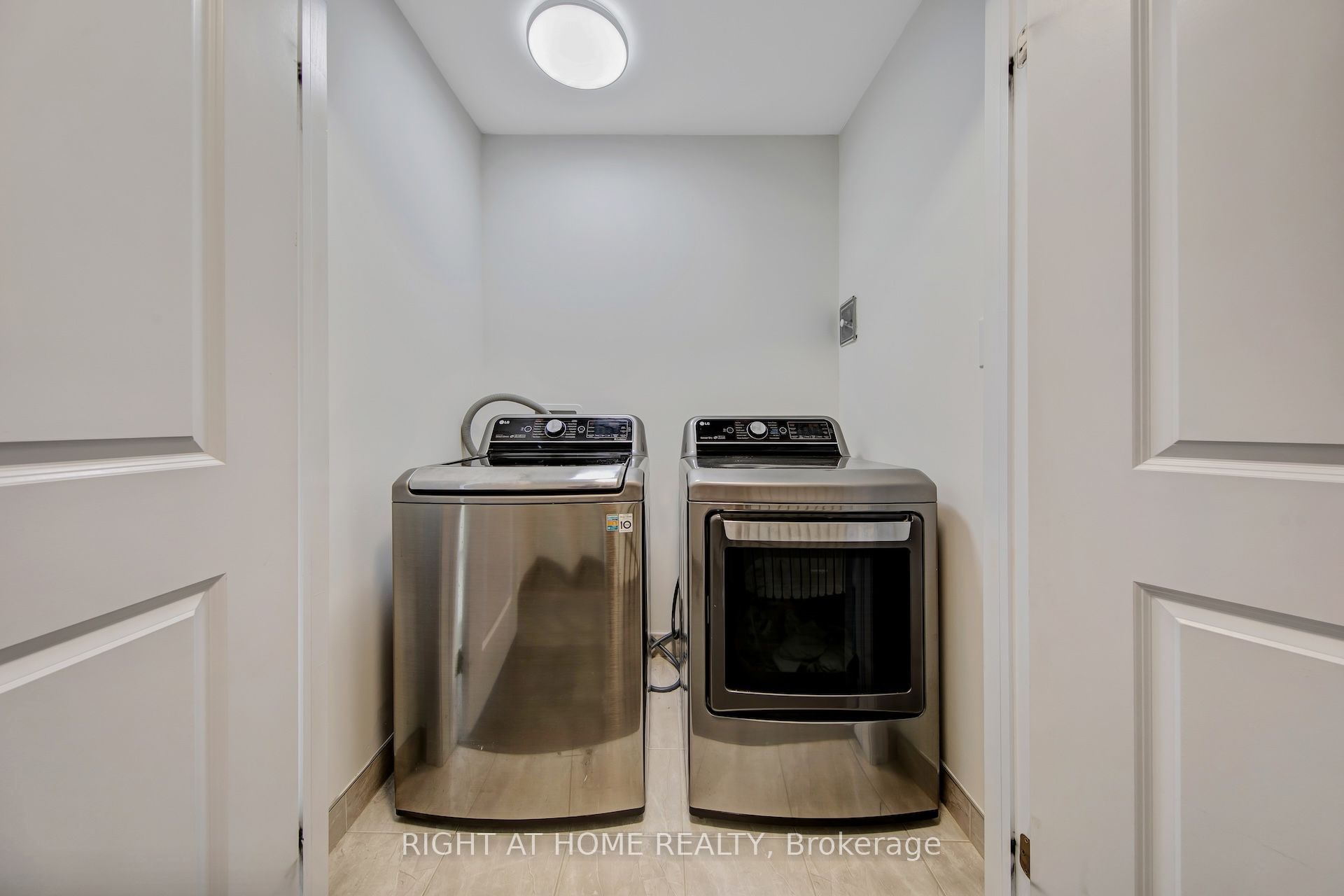408 Belcourt Common Property Photo 43
