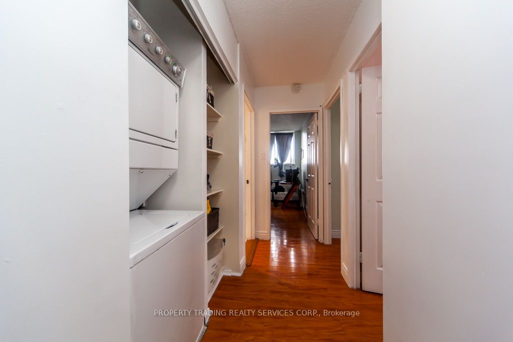 50 Lotherton Pathway 402 Property Photo 34