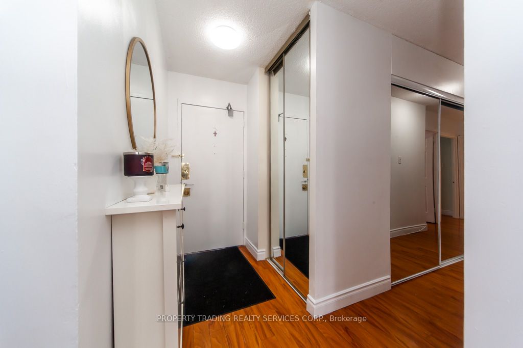 50 Lotherton Pathway 402 Property Photo 39
