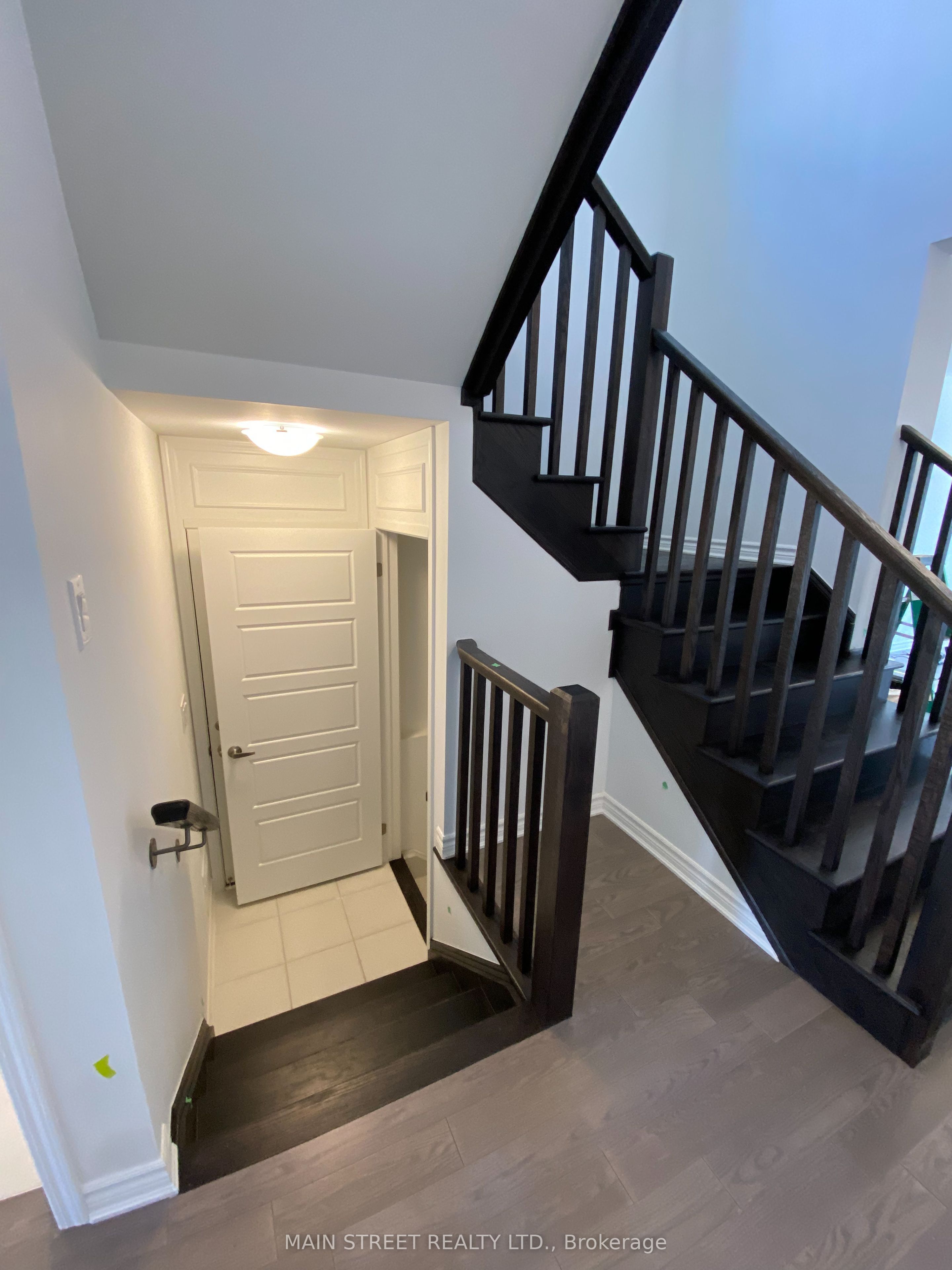 1253 Muskoka Heights Property Photo 3