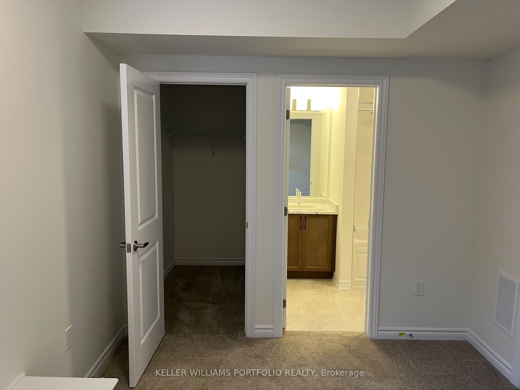 8 Thornbird Crescent Bsmt Property Photo 4