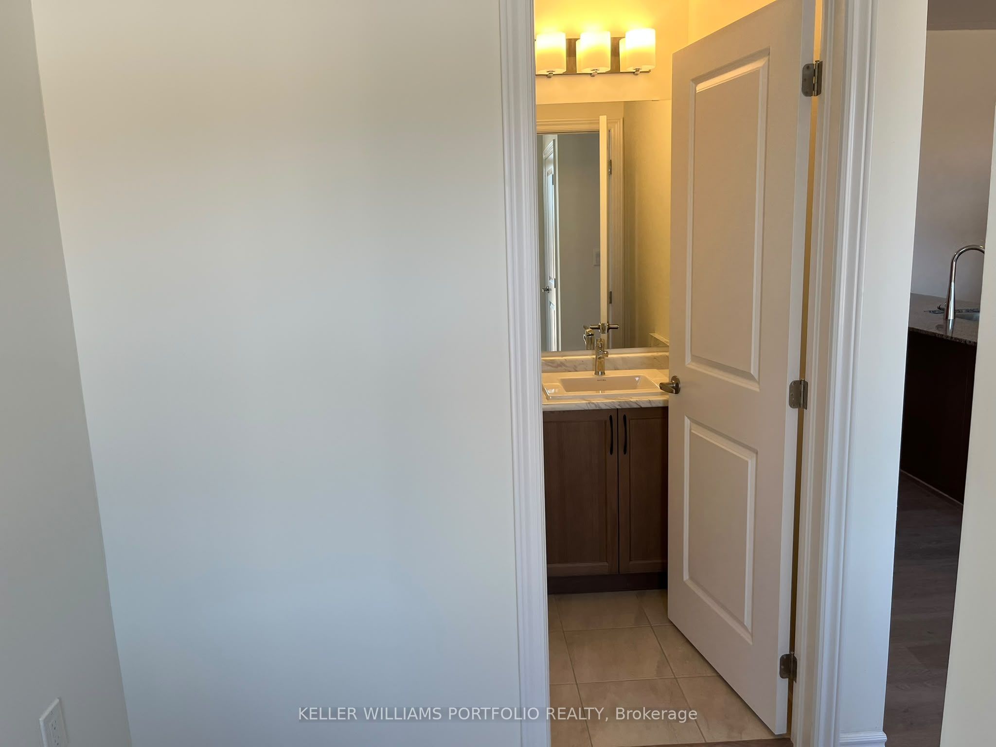 8 Thornbird Crescent Bsmt Property Photo 8