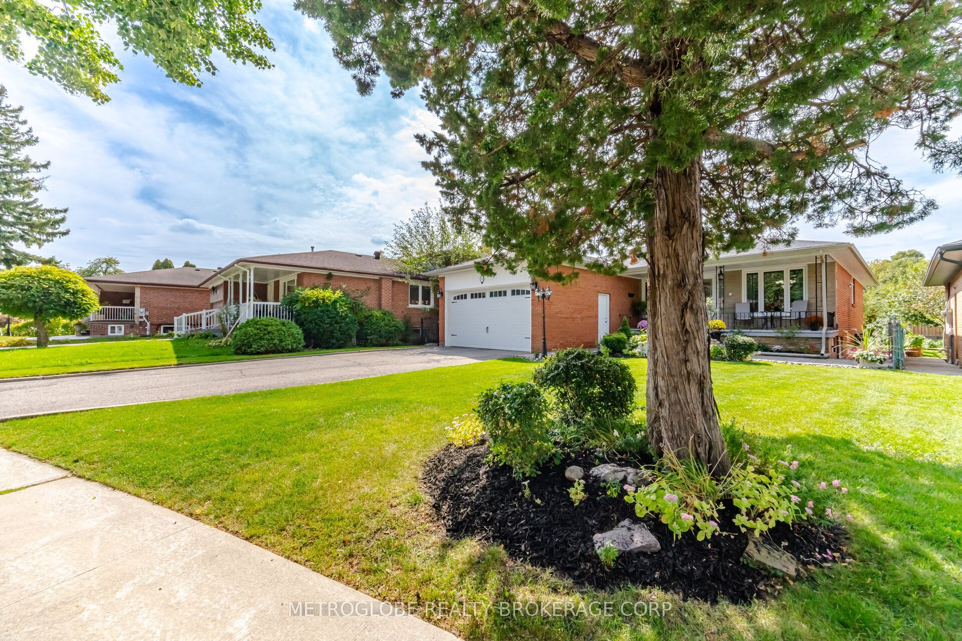28 Eldorado Court Property Photo 4