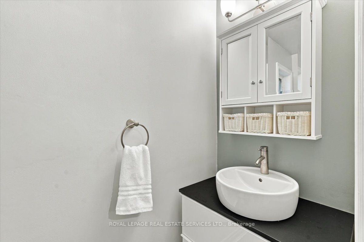 2182 Margot Street Property Photo 18
