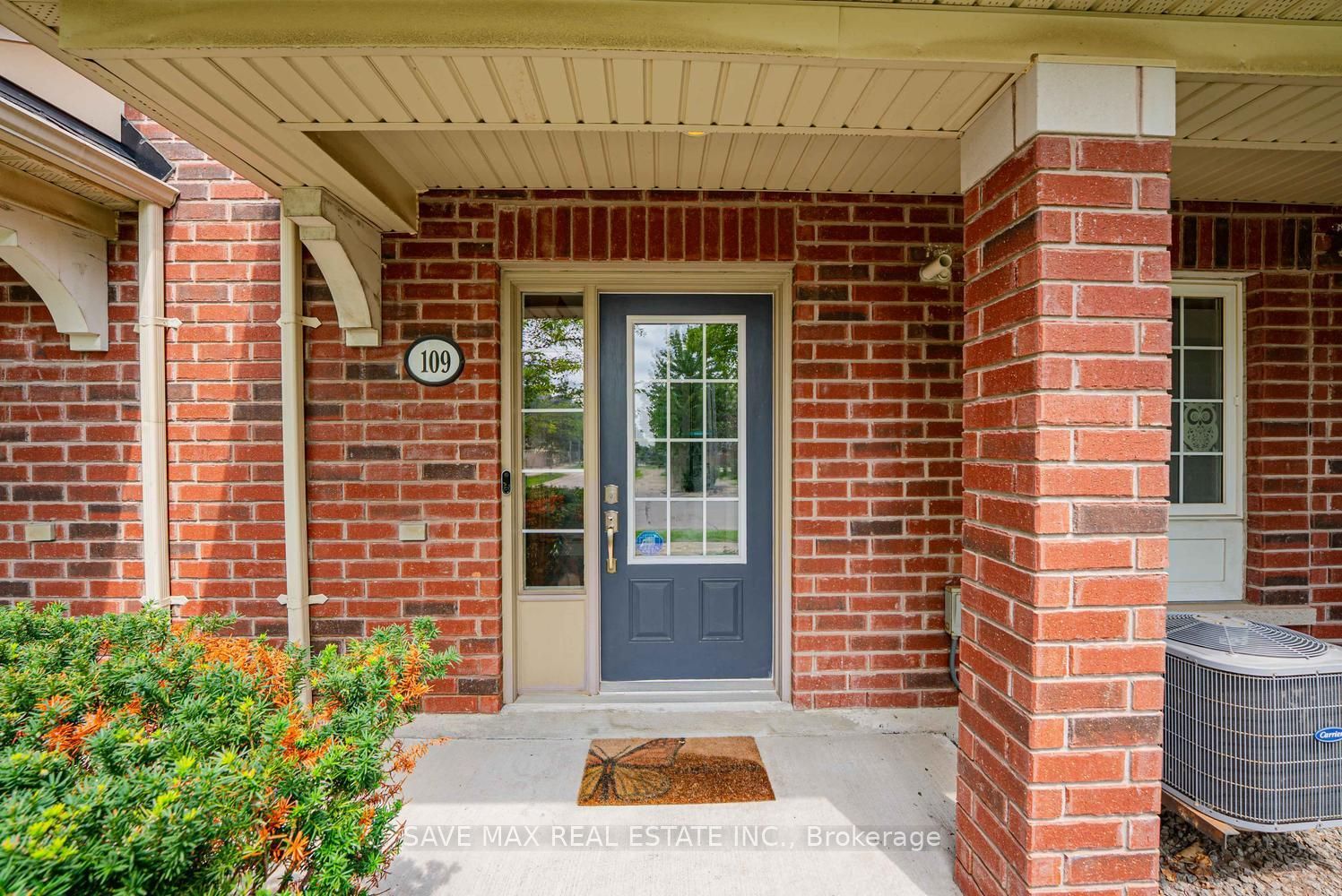 109 Georgian Drive 21 Property Photo 3
