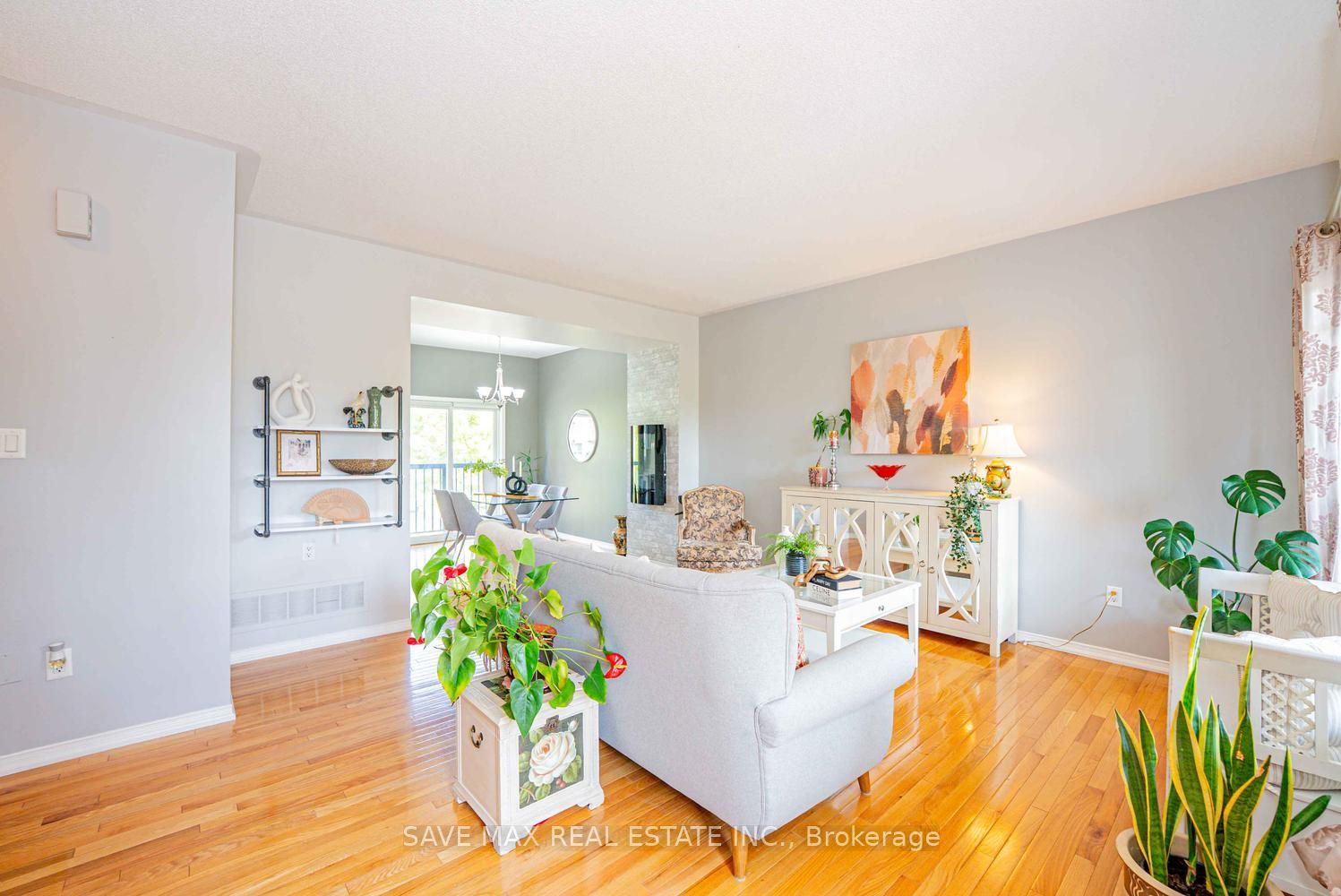 109 Georgian Drive 21 Property Photo 8