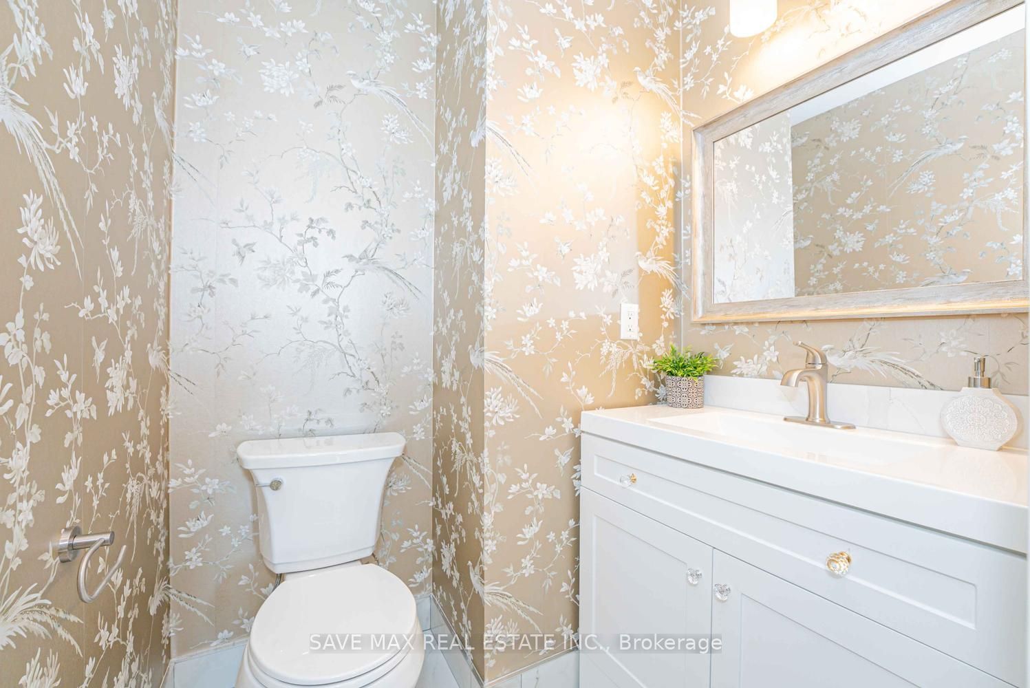 109 Georgian Drive 21 Property Photo 18