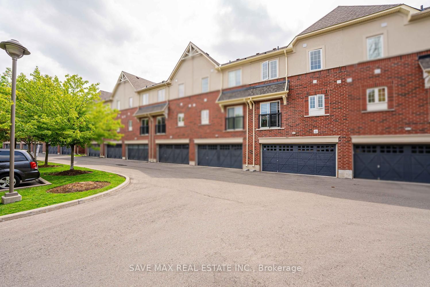 109 Georgian Drive 21 Property Photo 38