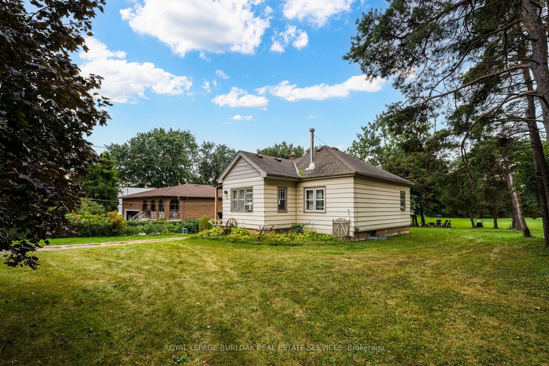 1412 Old York Road Property Photo 1