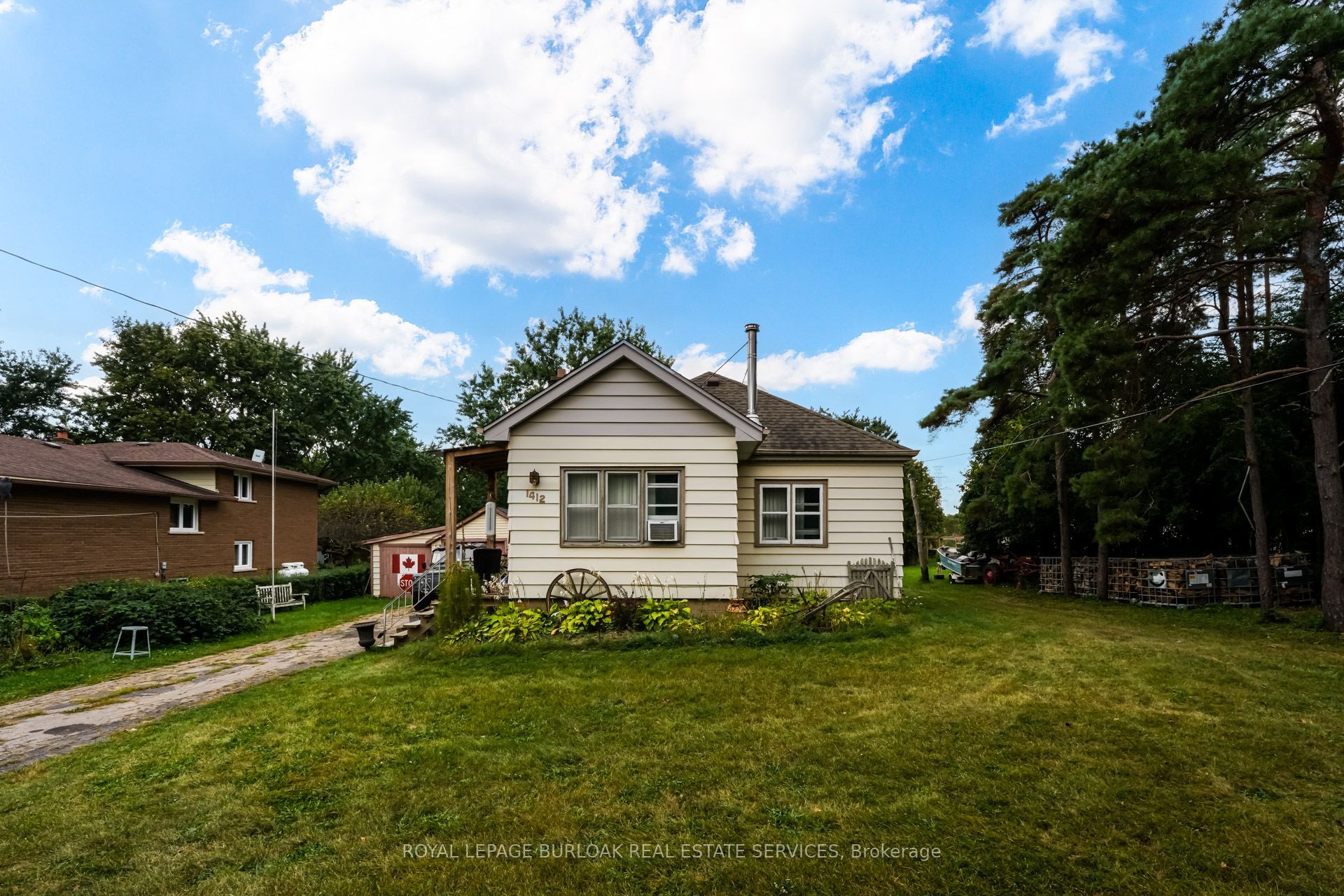 1412 Old York Road Property Photo 2