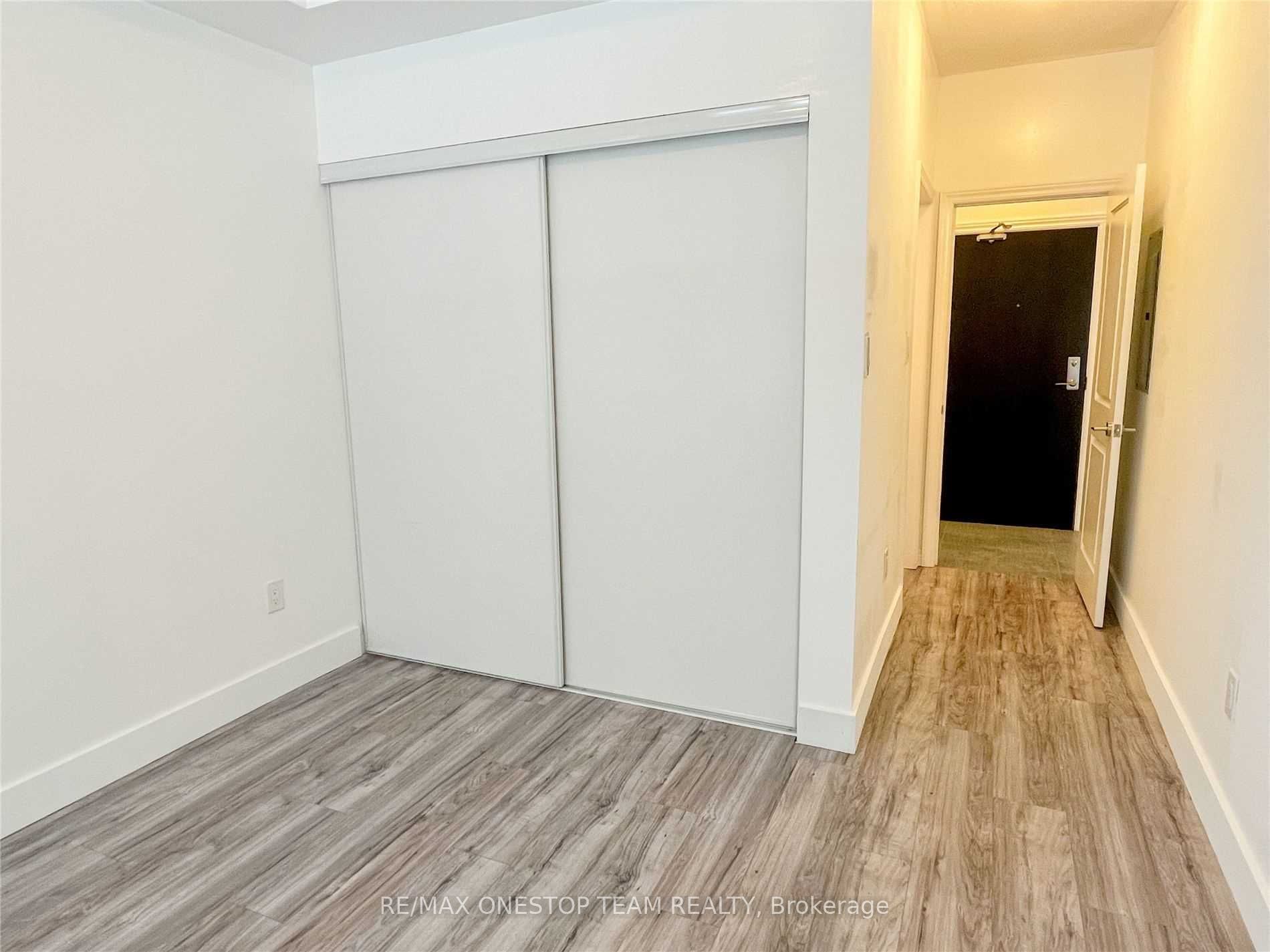 2338 Taunton Road 209 Property Photo 11