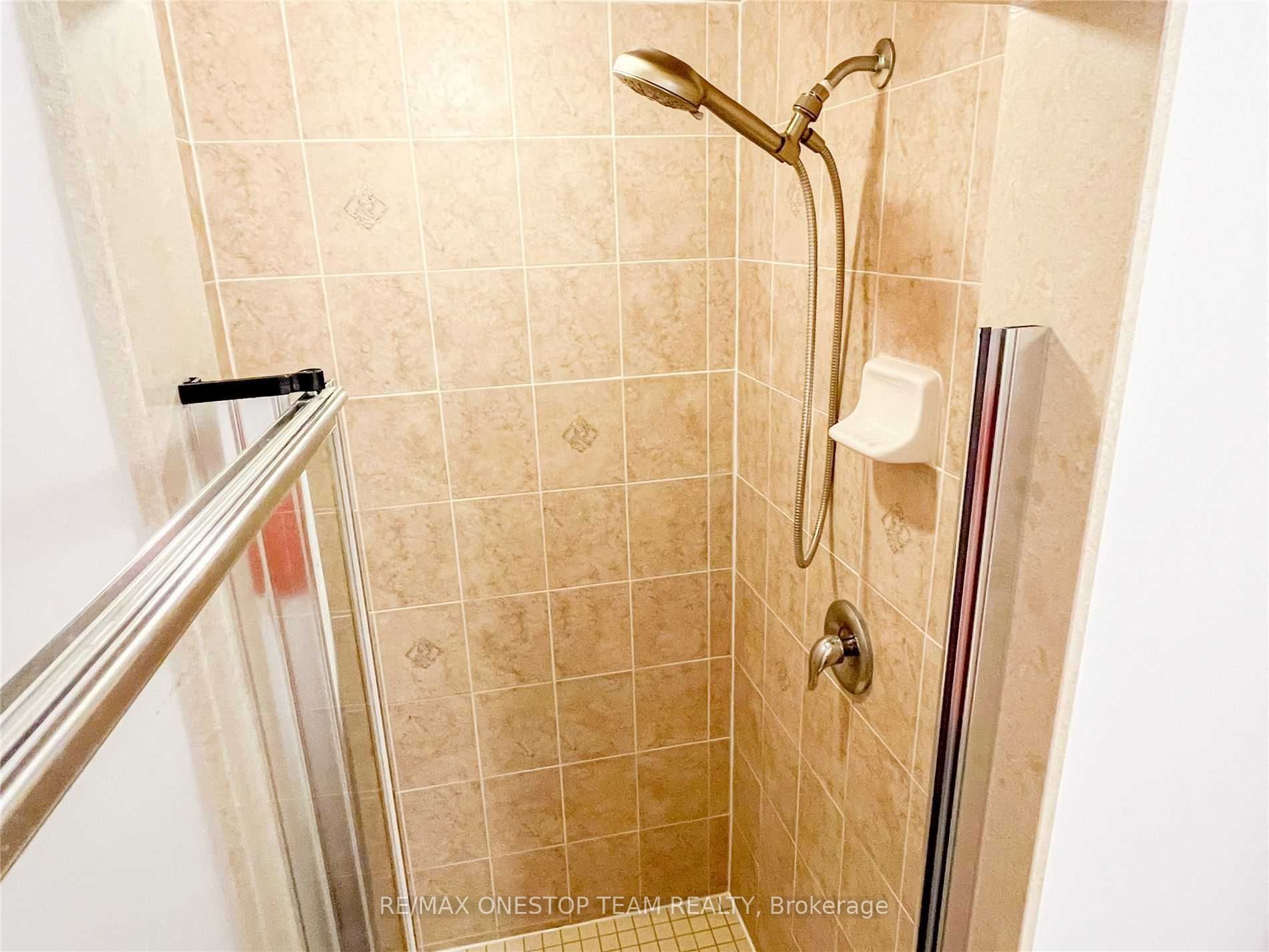 2338 Taunton Road 209 Property Photo 13
