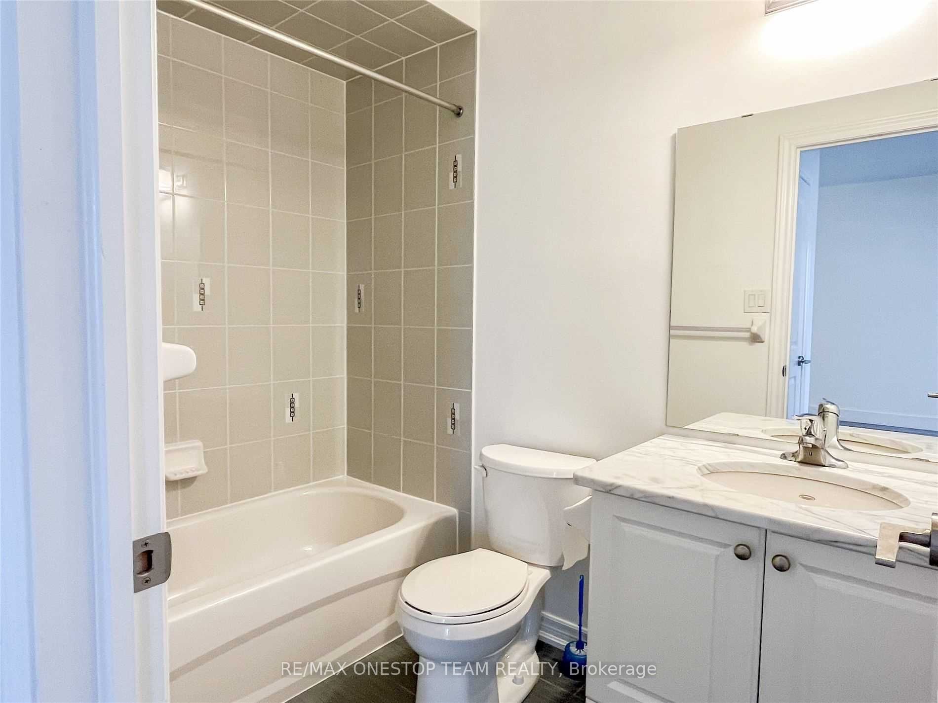 2338 Taunton Road 209 Property Photo 15