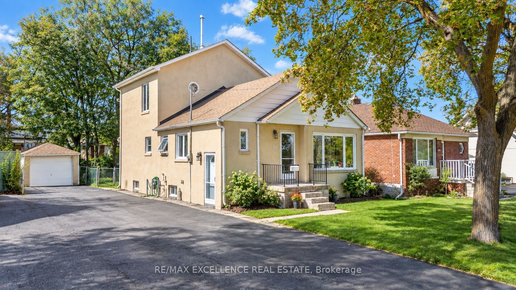 49 Barrhead Crescent Property Photo 1