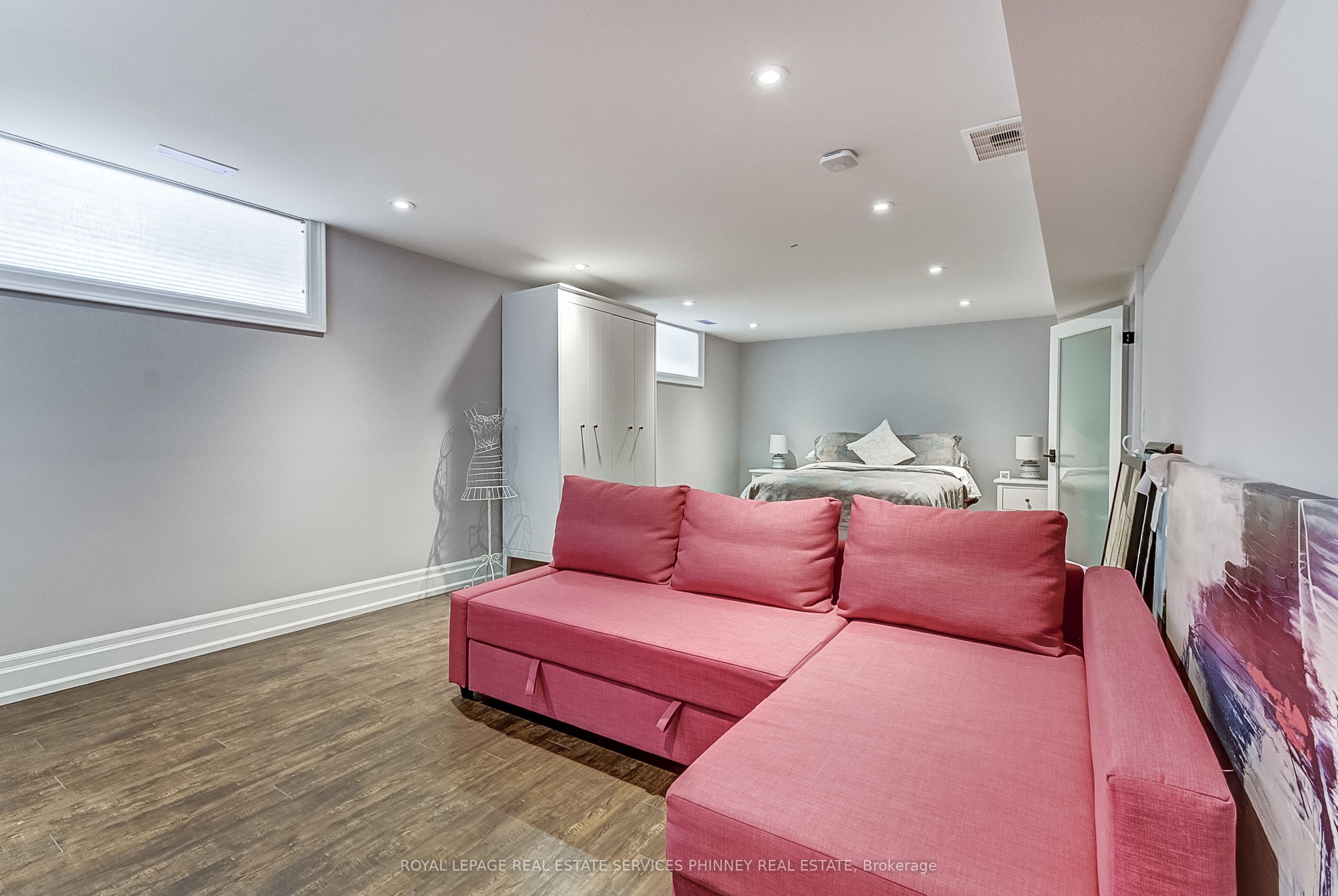 1569 Wembury Road Property Photo 35