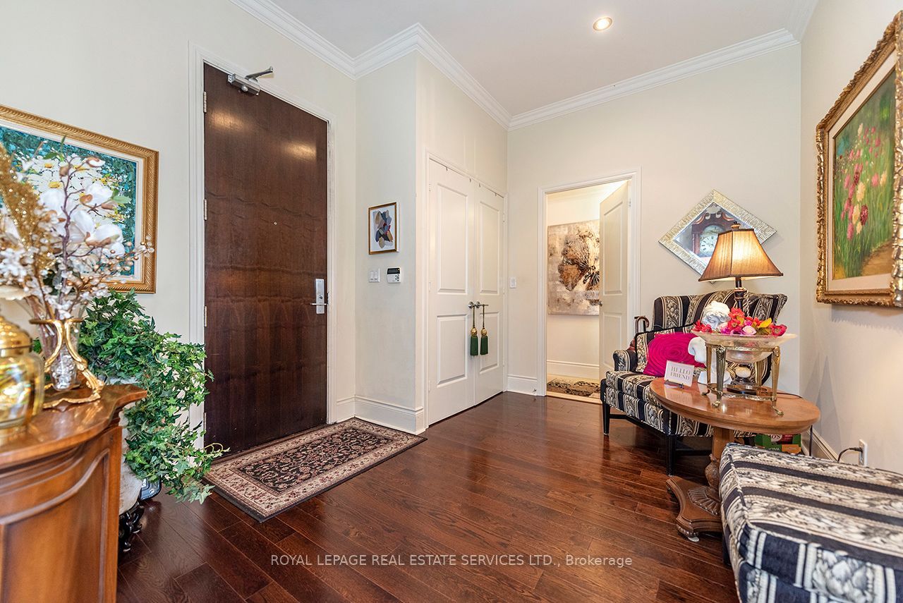 25 Earlington Avenue 601 Property Photo 4