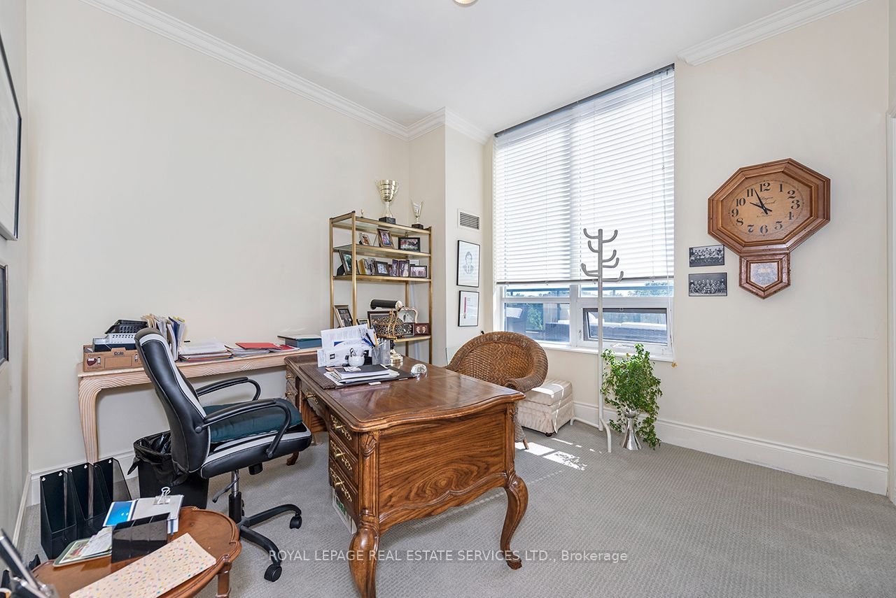 25 Earlington Avenue 601 Property Photo 21