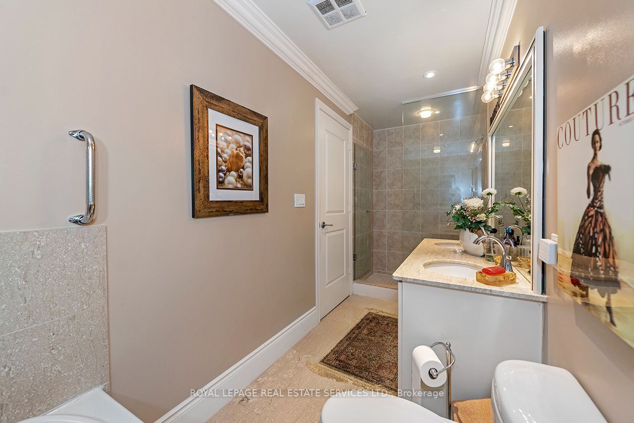 25 Earlington Avenue 601 Property Photo 25