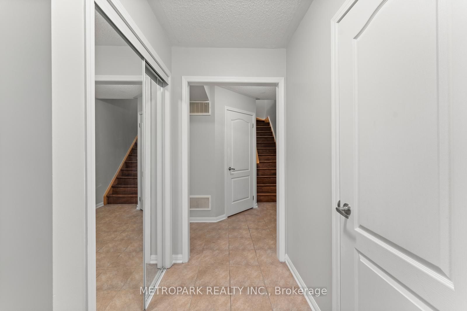 38 Gleave Terrace Property Photo 5