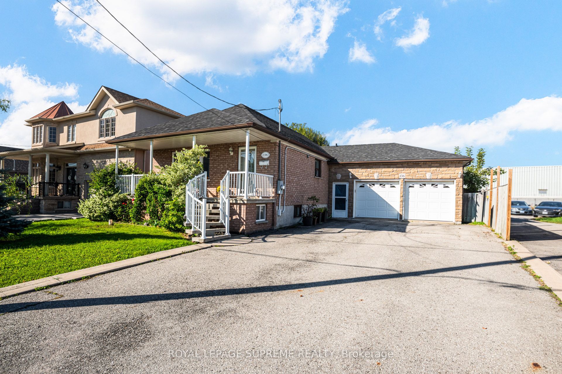 136 Winston Park Boulevard Property Photo 1