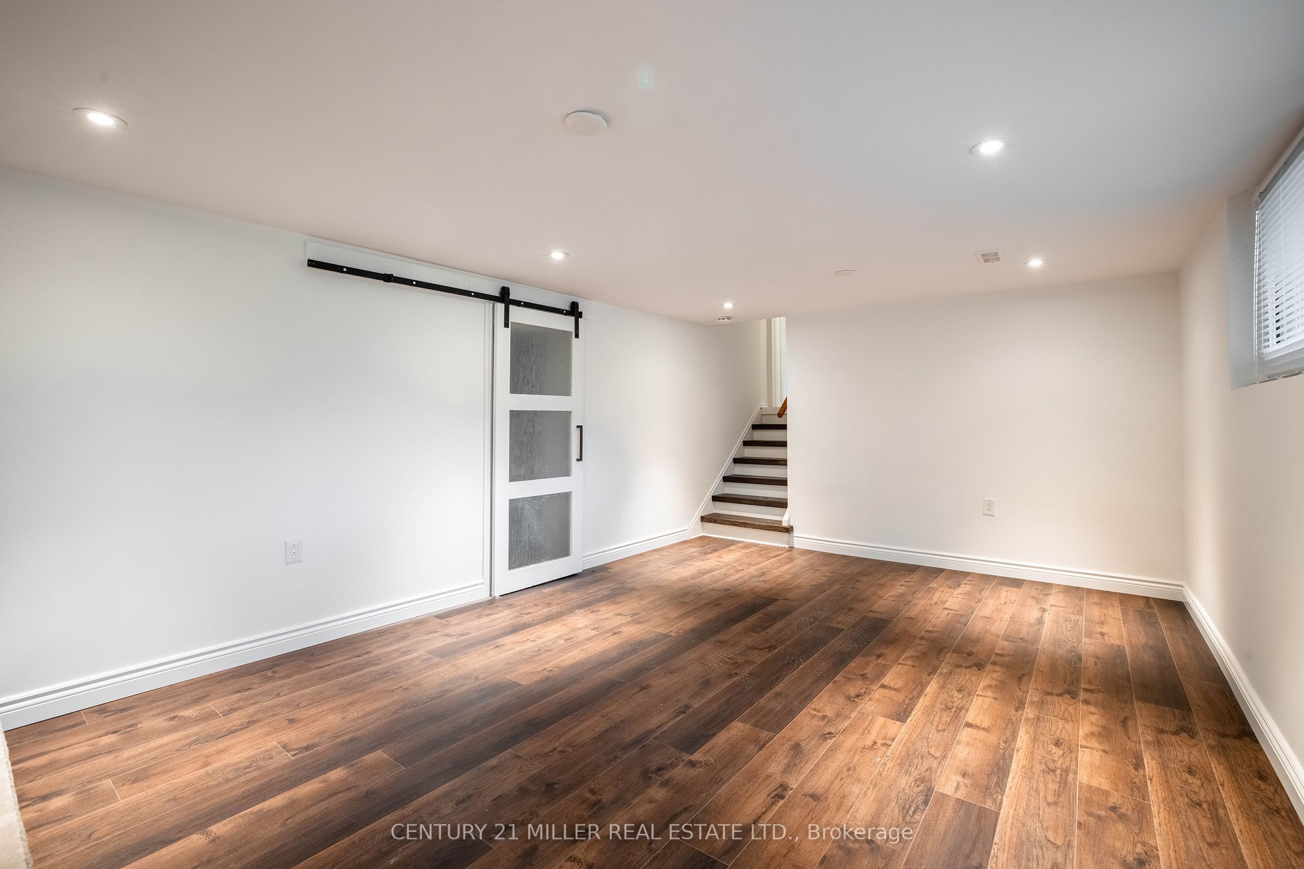 2039 Wakely Street Property Photo 16