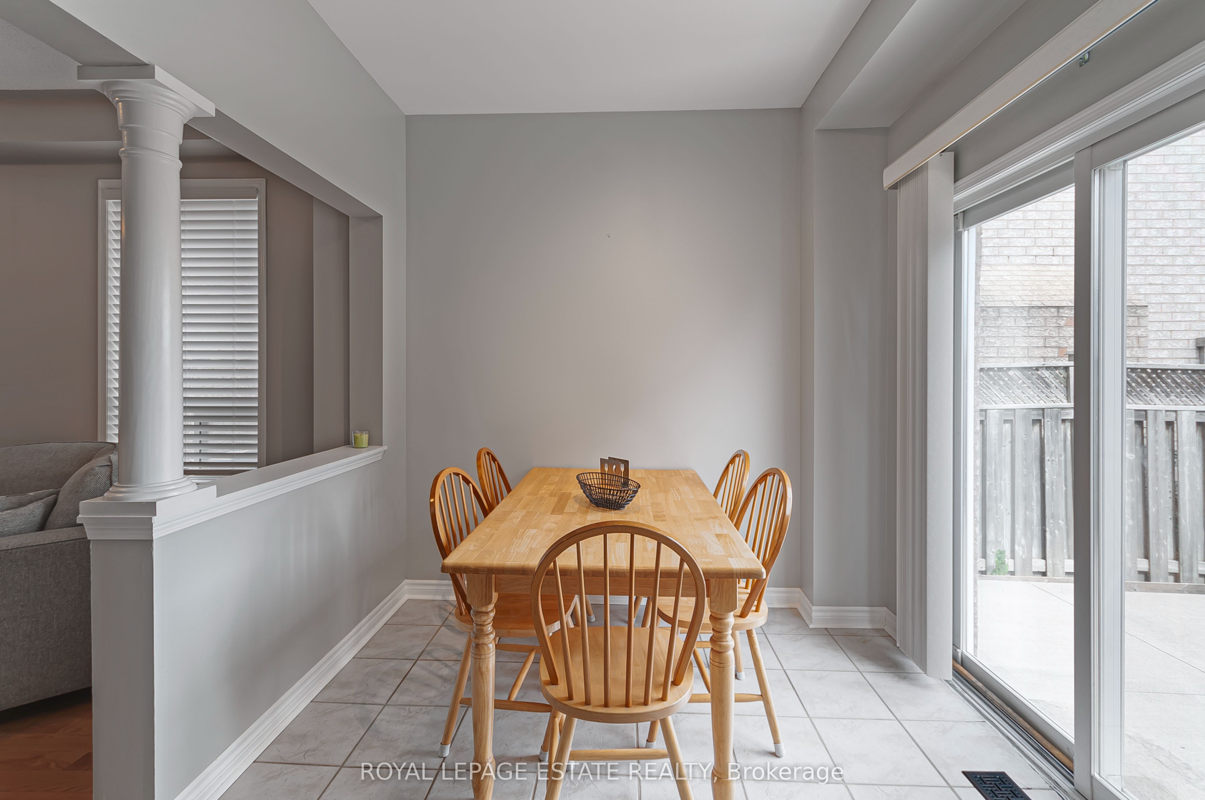9 Brookstone Court Property Photo 6