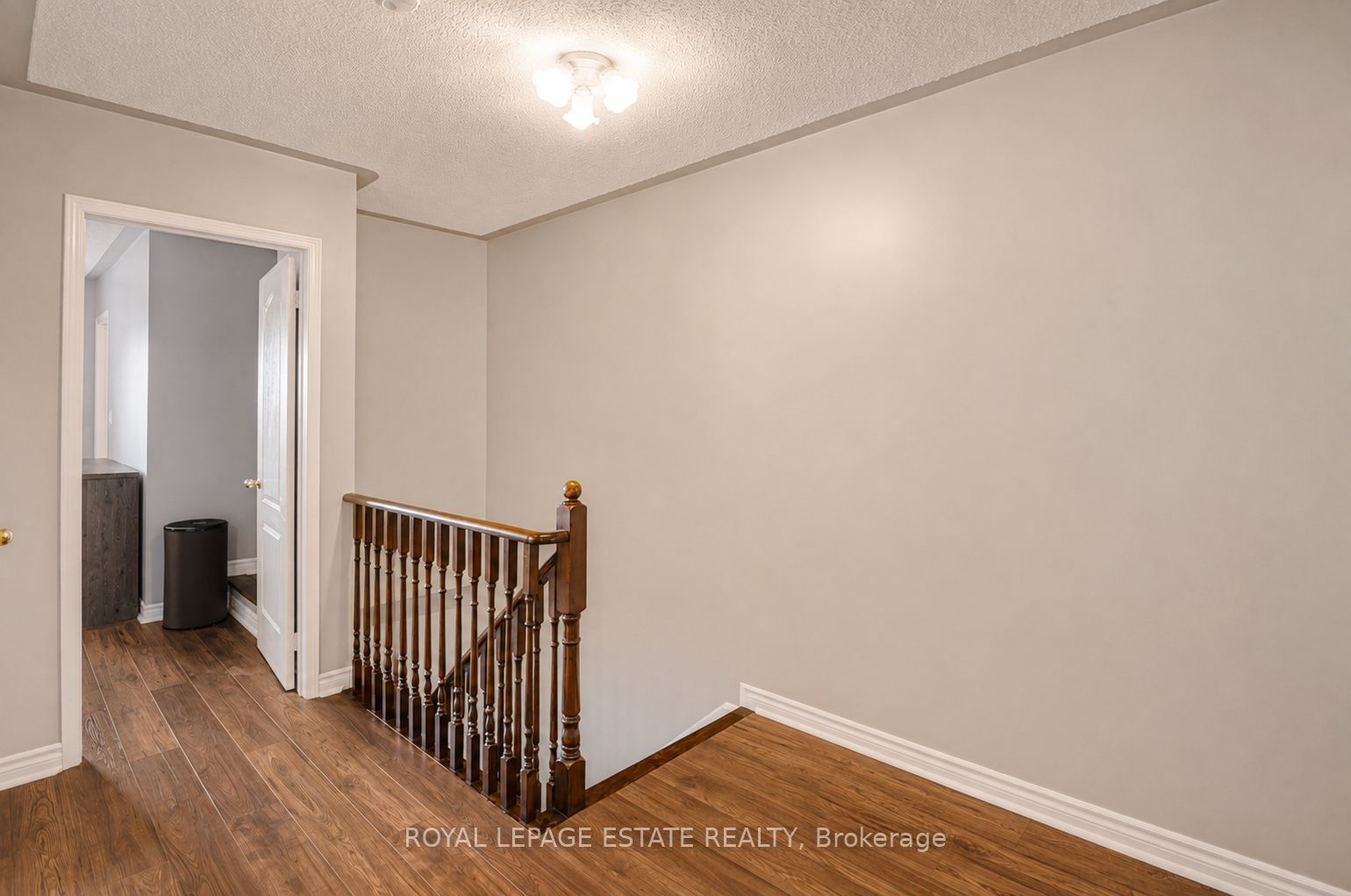 9 Brookstone Court Property Photo 12