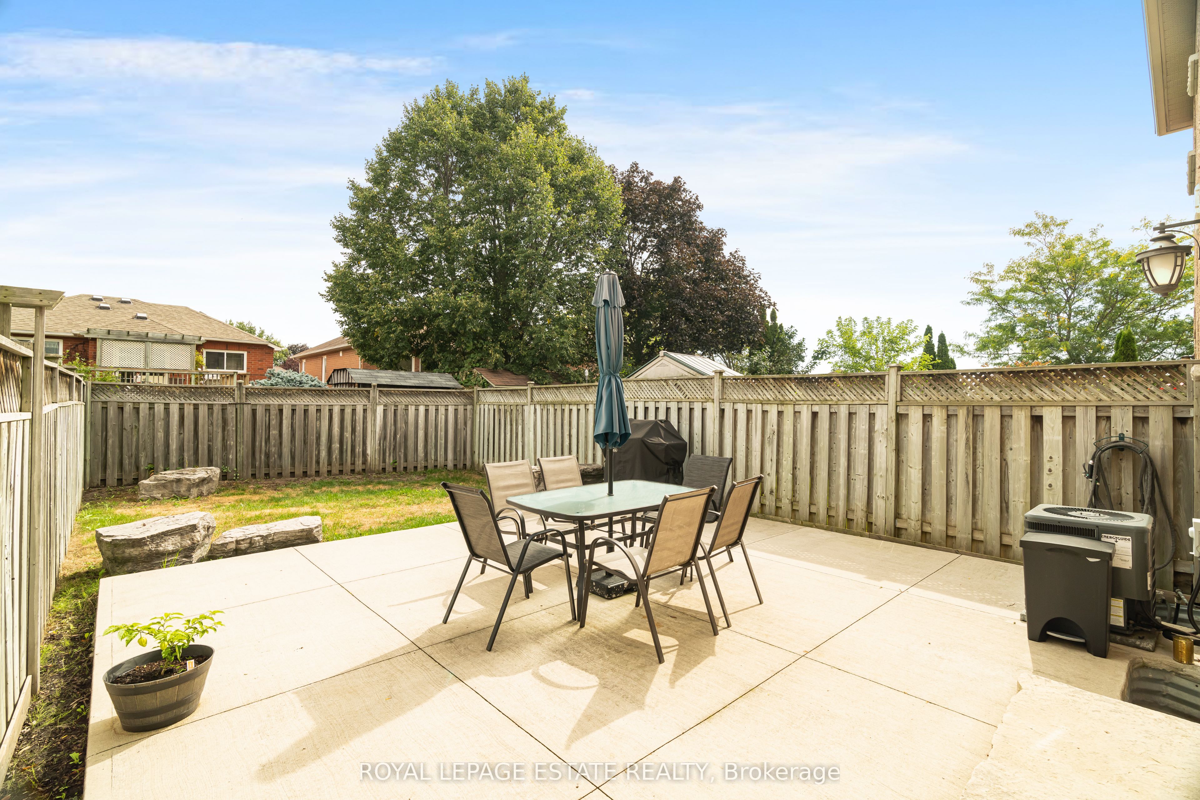 9 Brookstone Court Property Photo 22