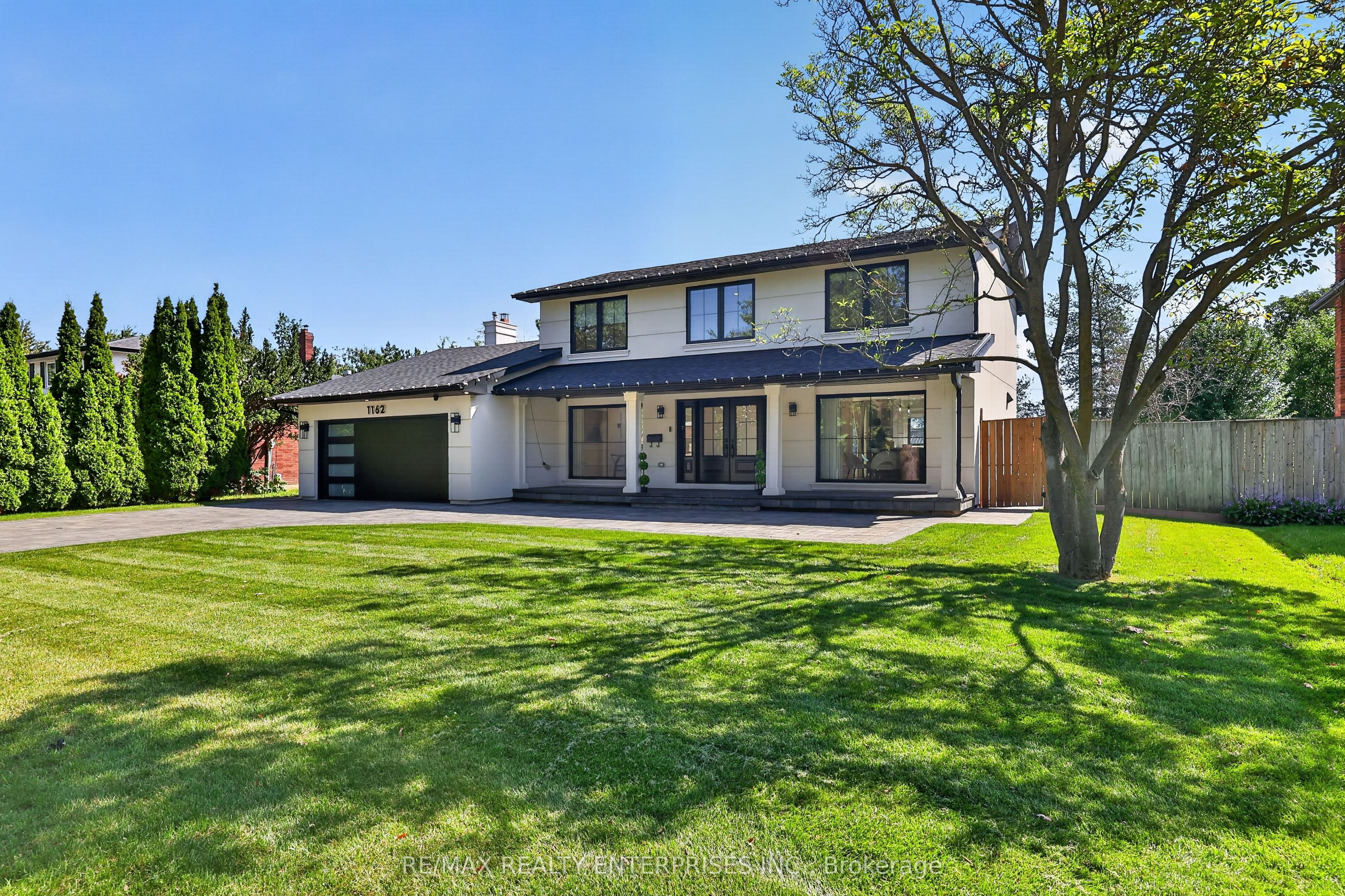 1162 Fleet Street Property Photo 1