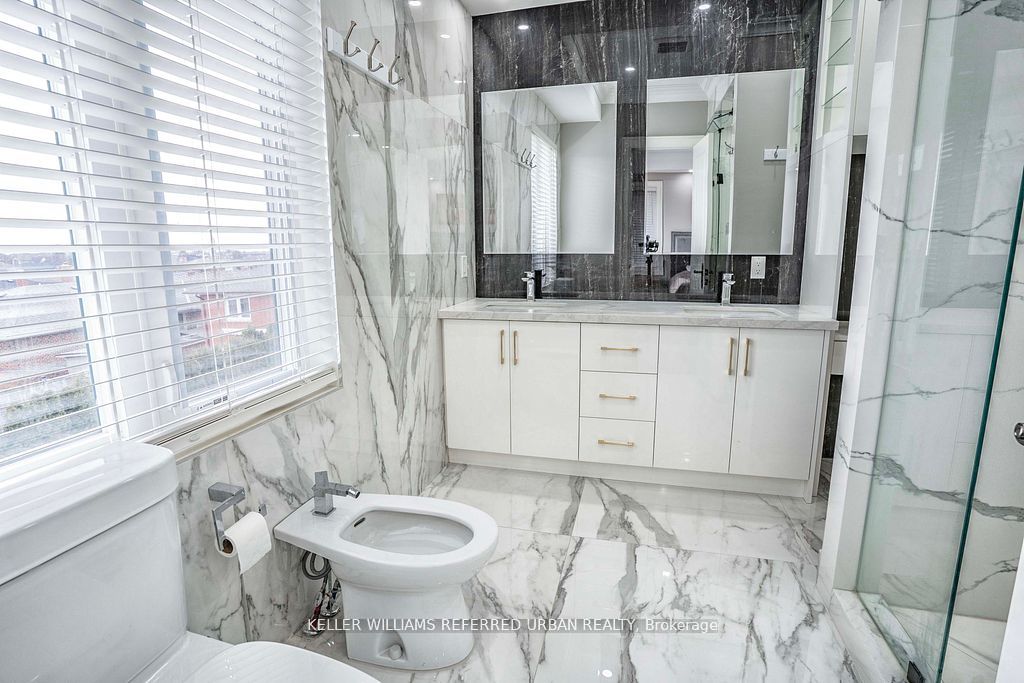 83 Floral Parkway Property Photo 20