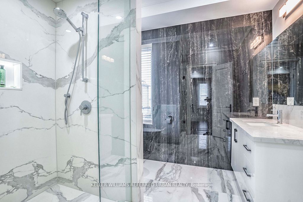 83 Floral Parkway Property Photo 26